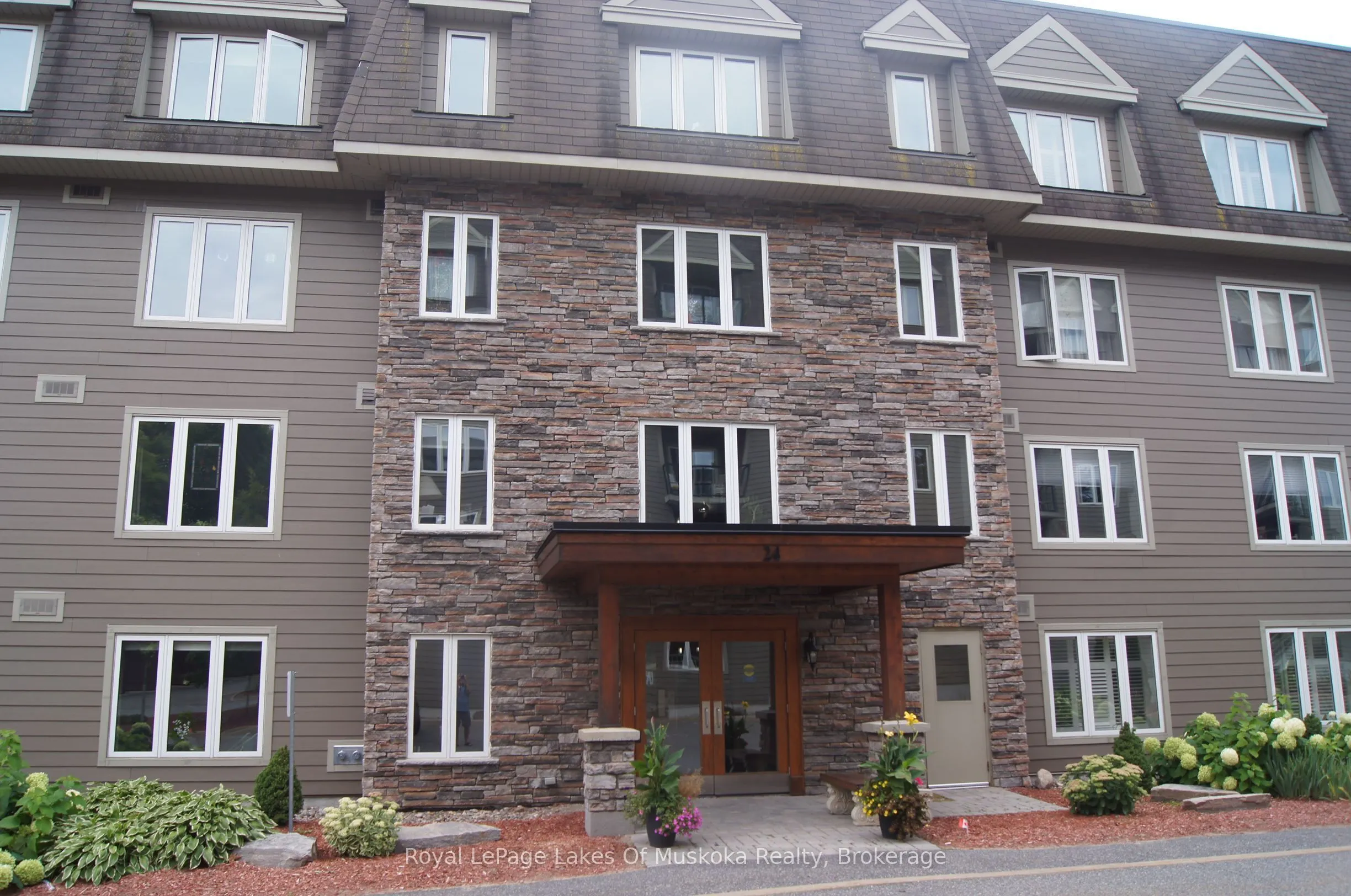 24 Dairy Lane, #301
