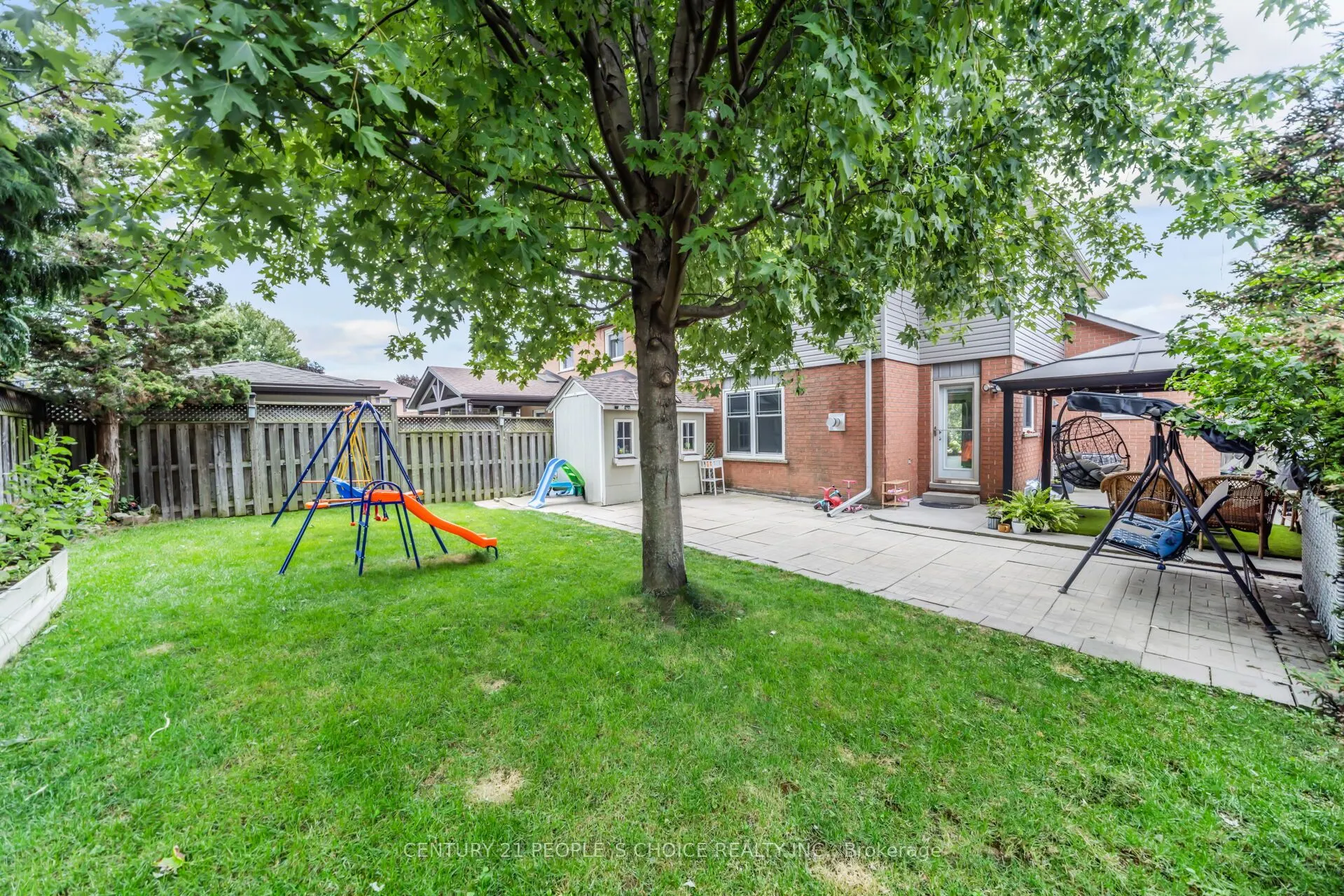 10 Hillgarden Drive