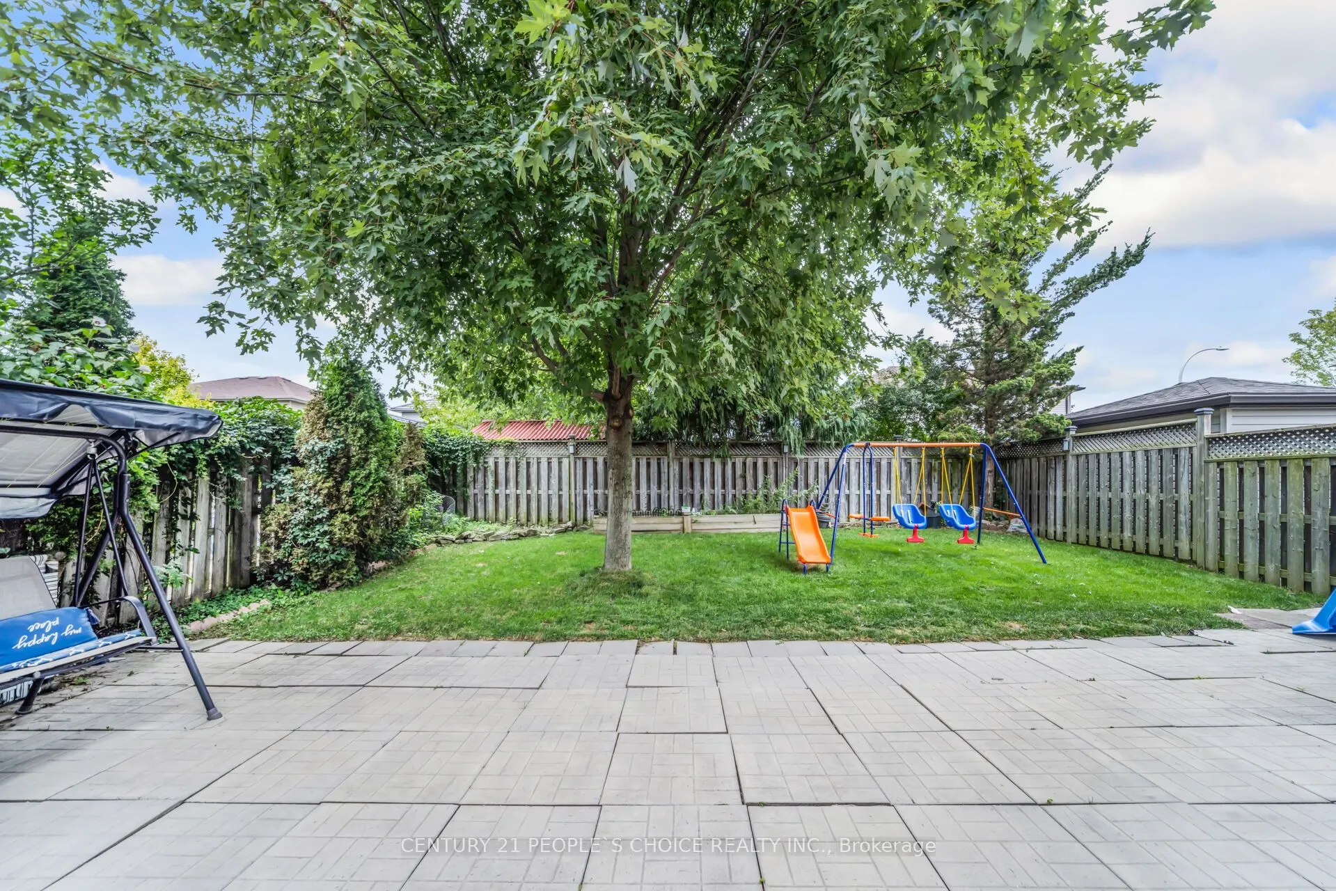 10 Hillgarden Drive