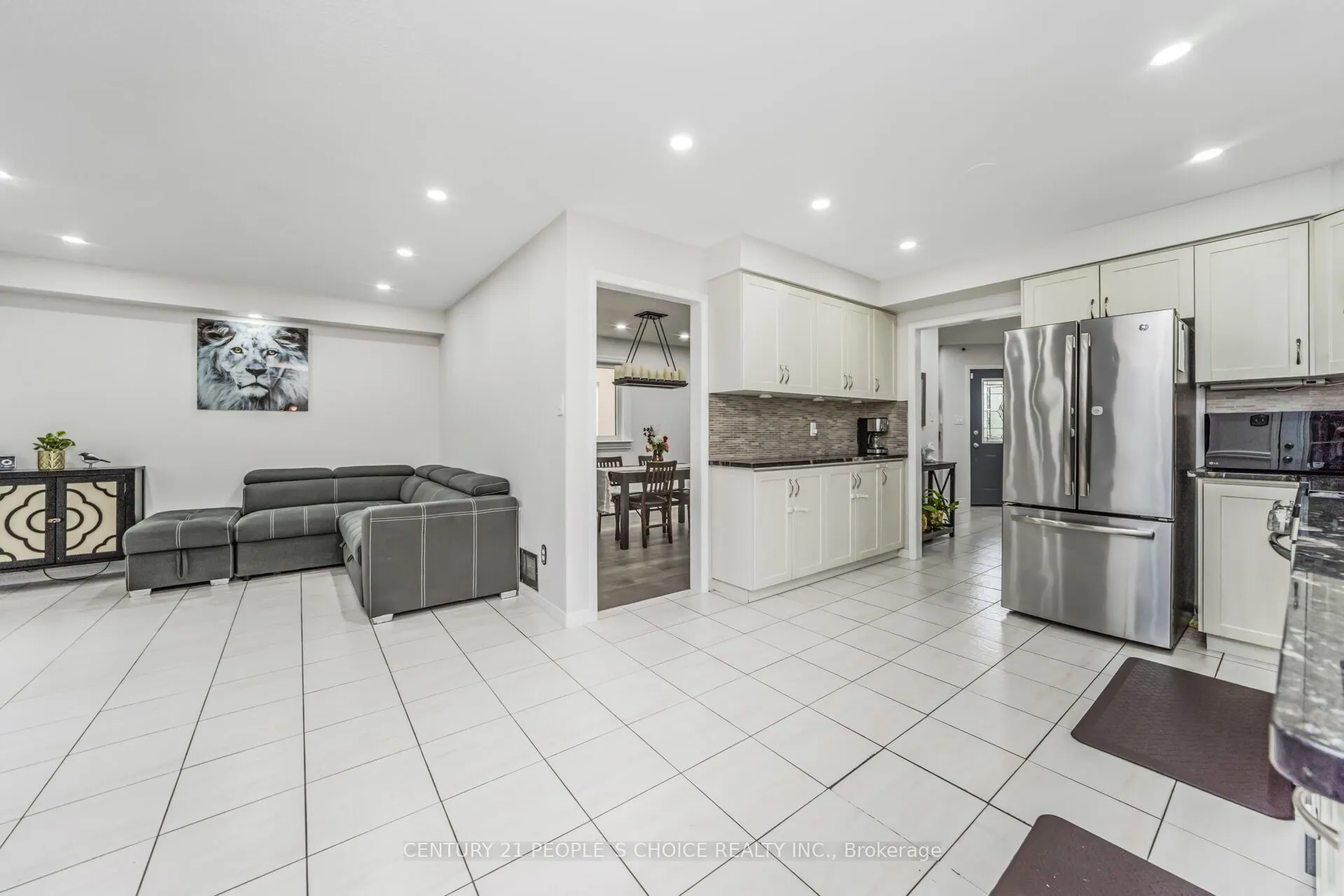 10 Hillgarden Drive