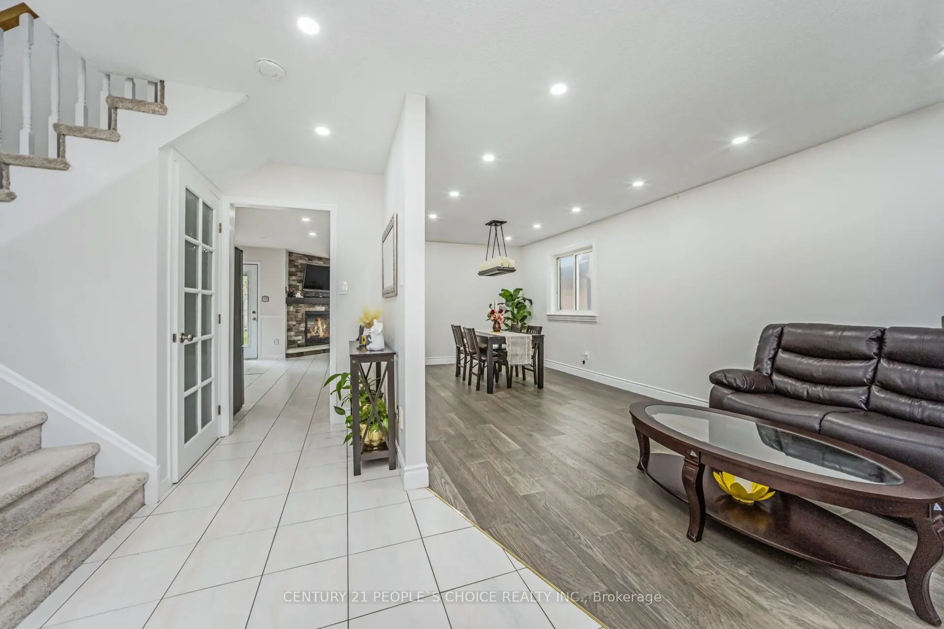 10 Hillgarden Drive