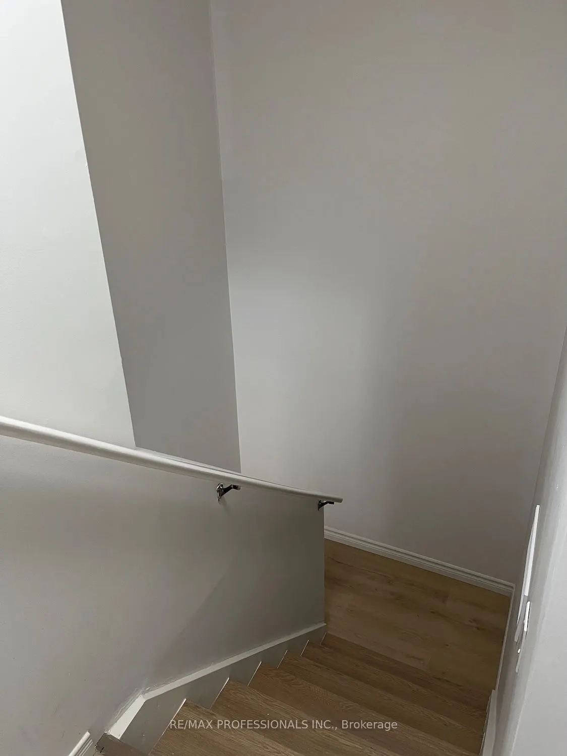24 Bond Street, #A