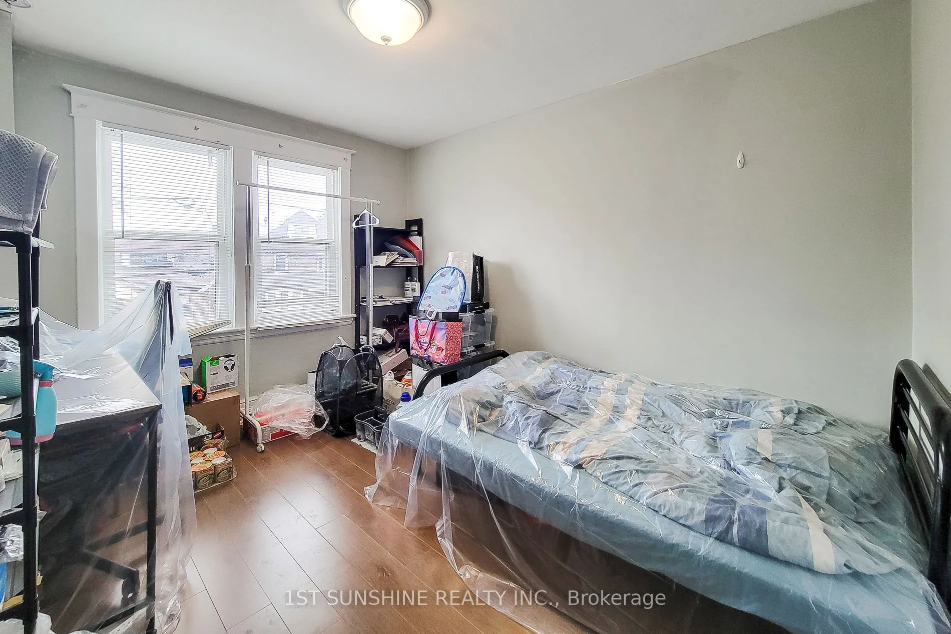 63 Paisley Avenue S