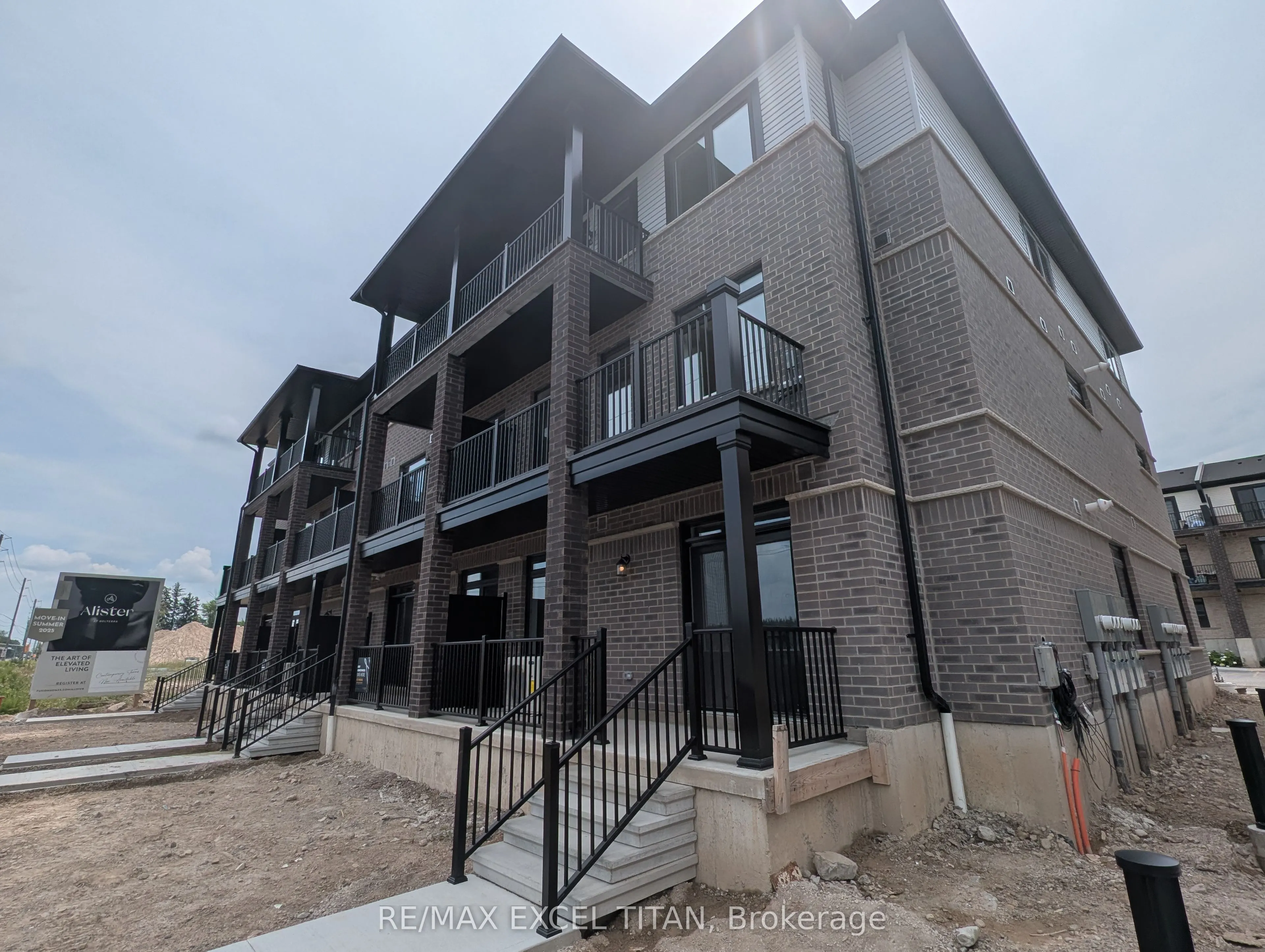 74 Thatcher Drive, #G064