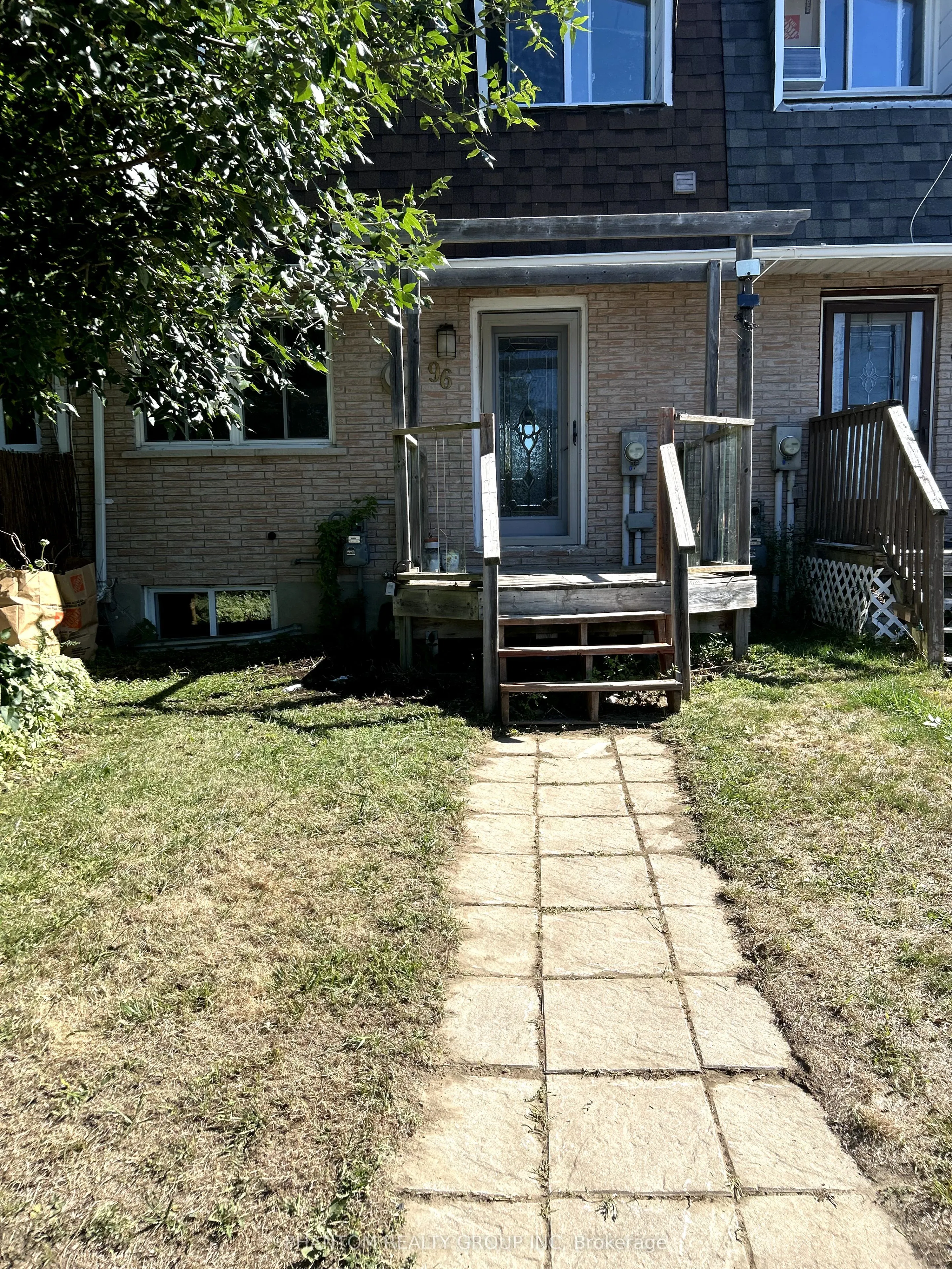 96 Carraway Crescent