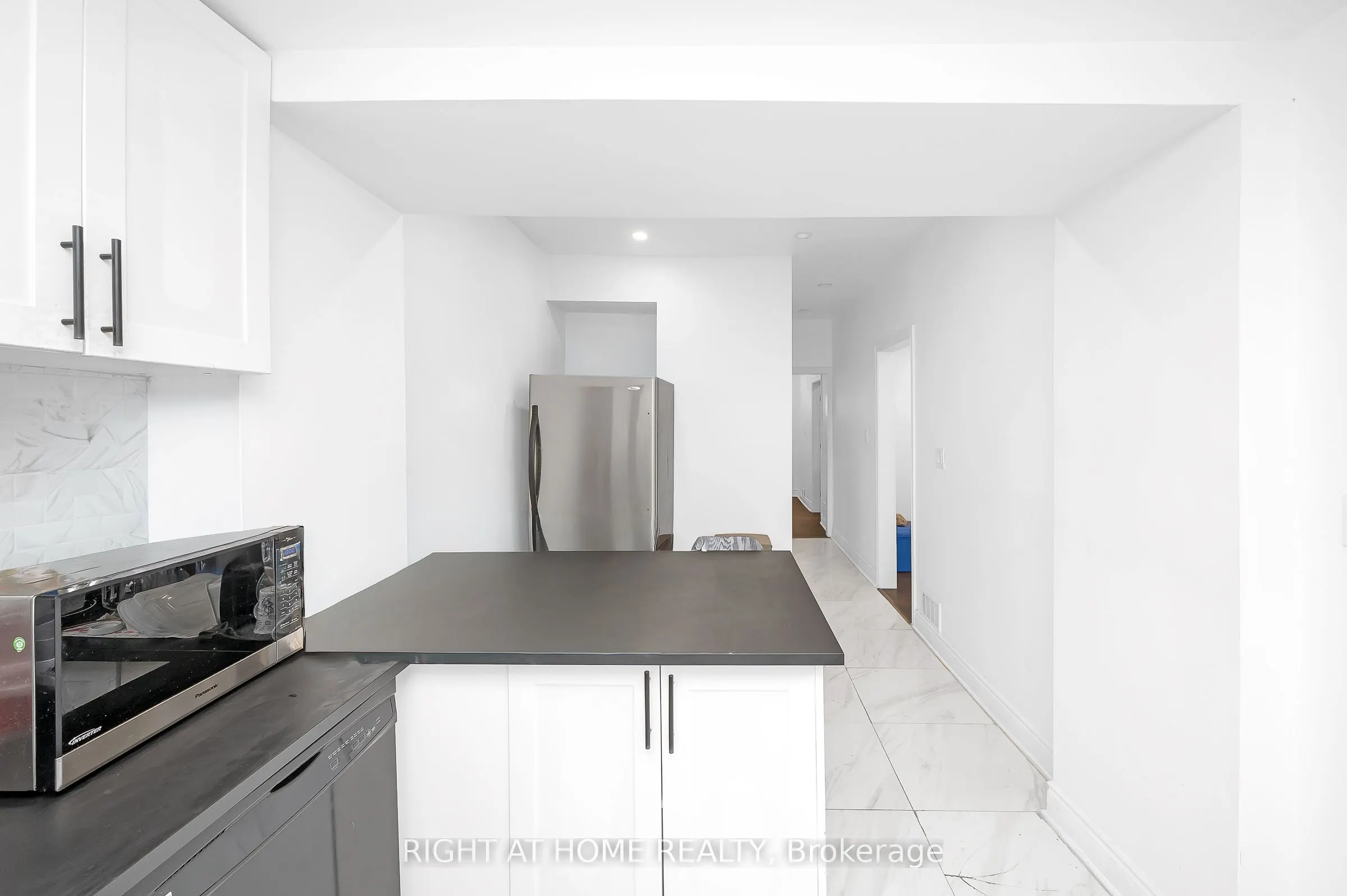 18 Huntley Street