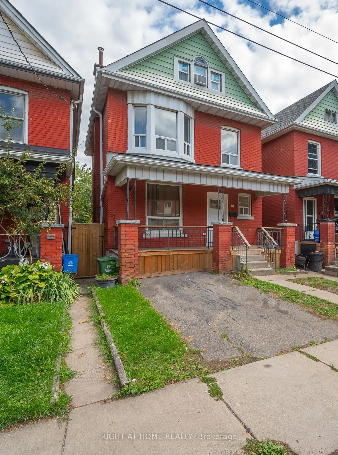 18 Huntley Street