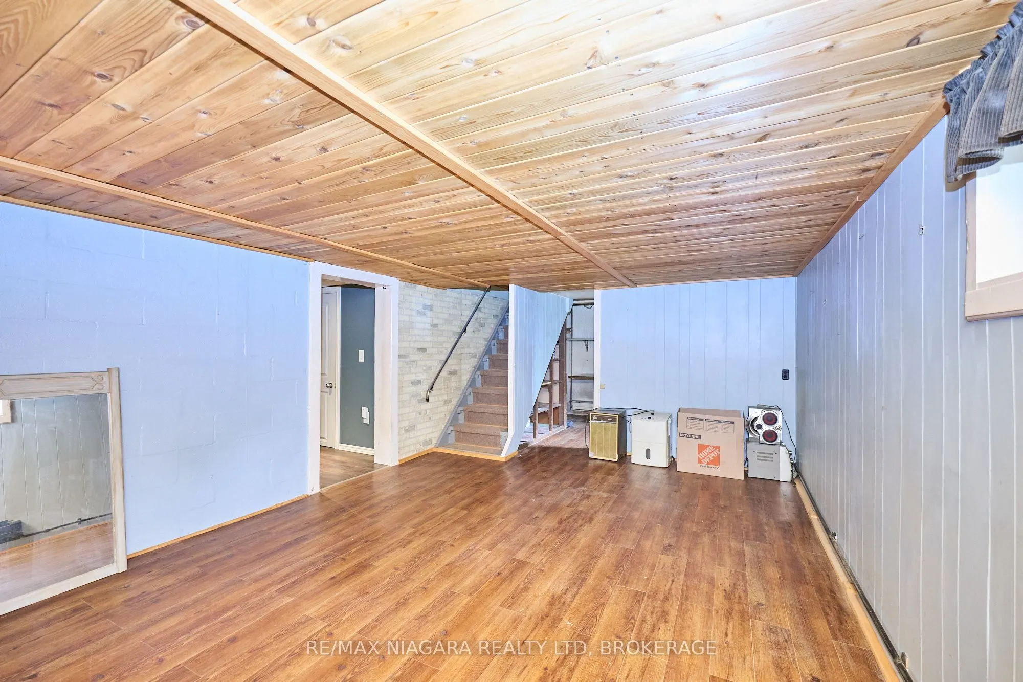 6112 Montrose Road