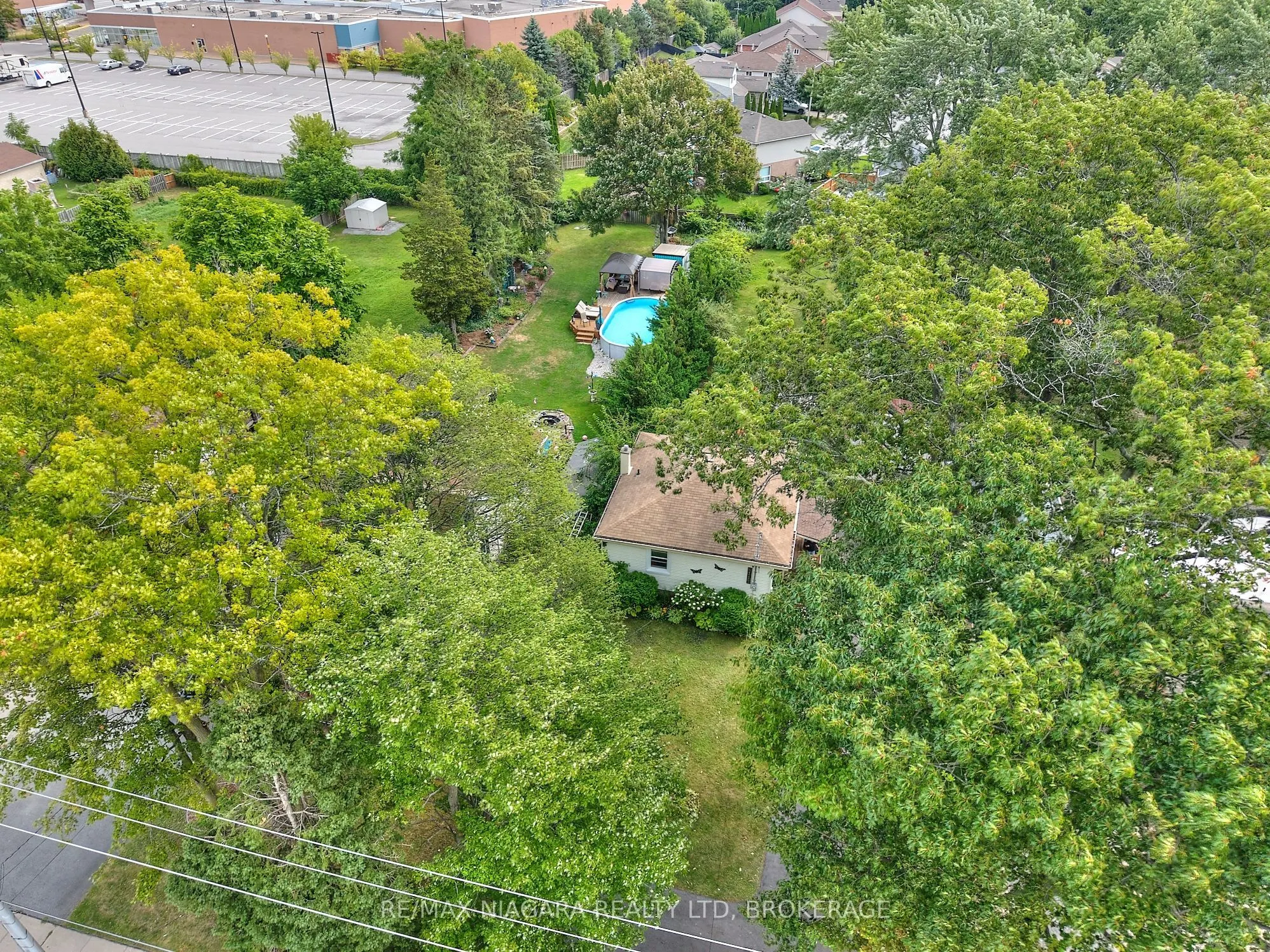 6112 Montrose Road