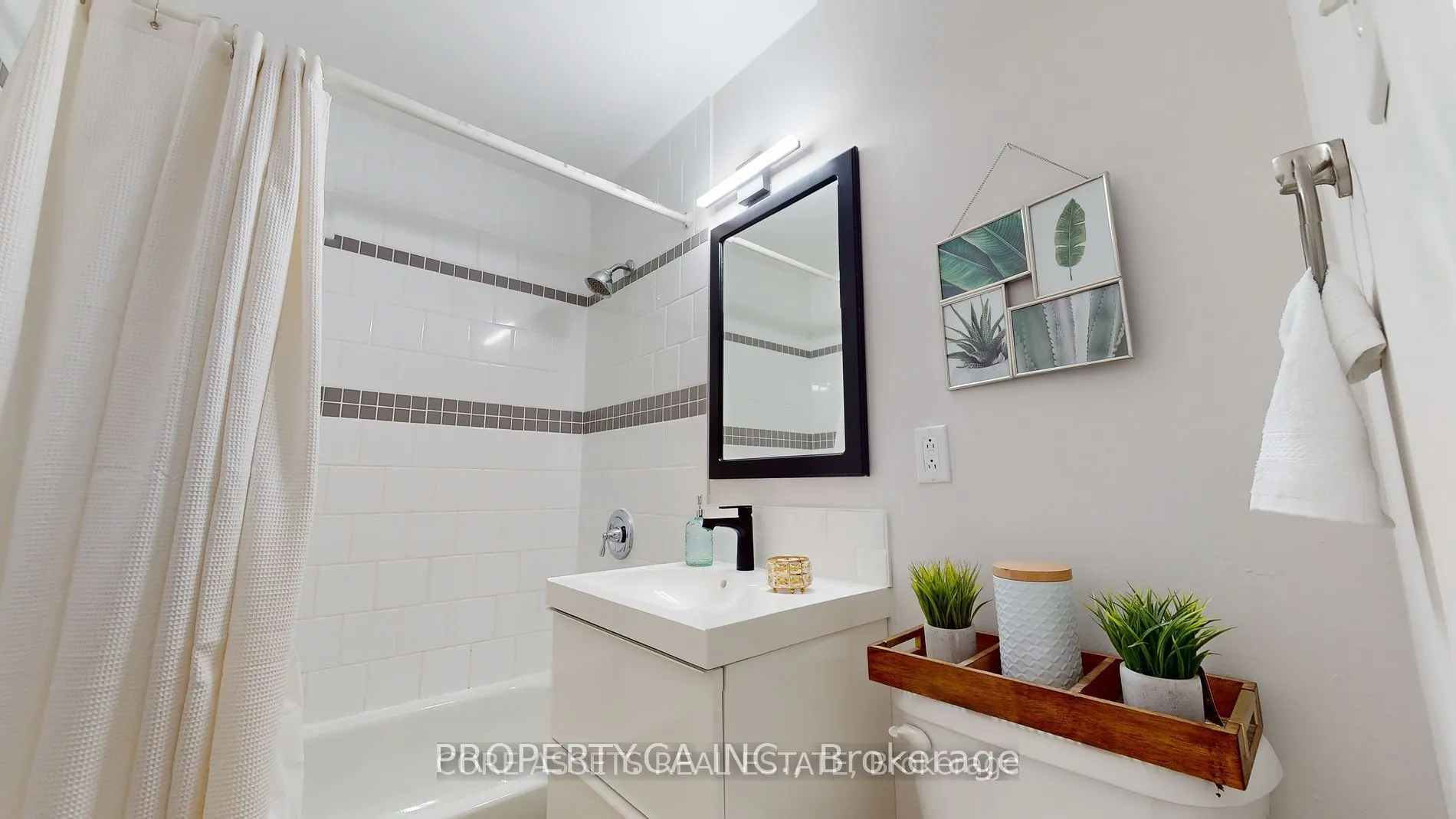 610 George Street N, #5
