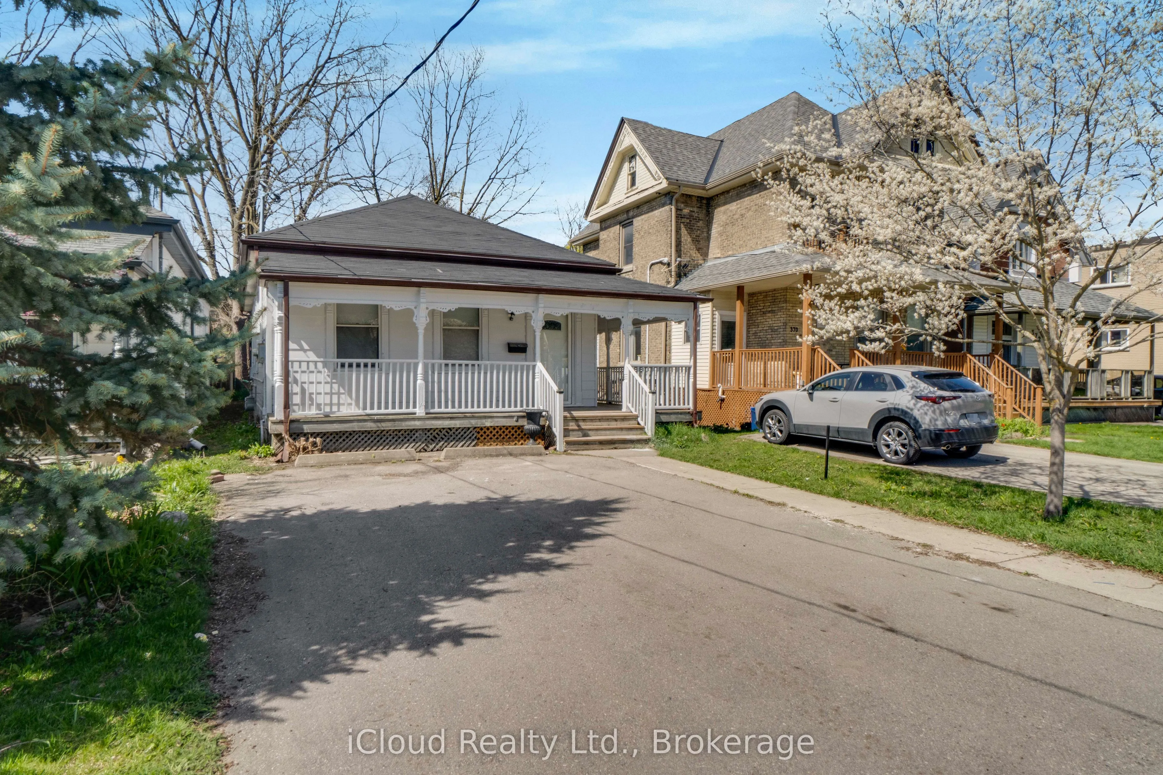 368 Simcoe Street