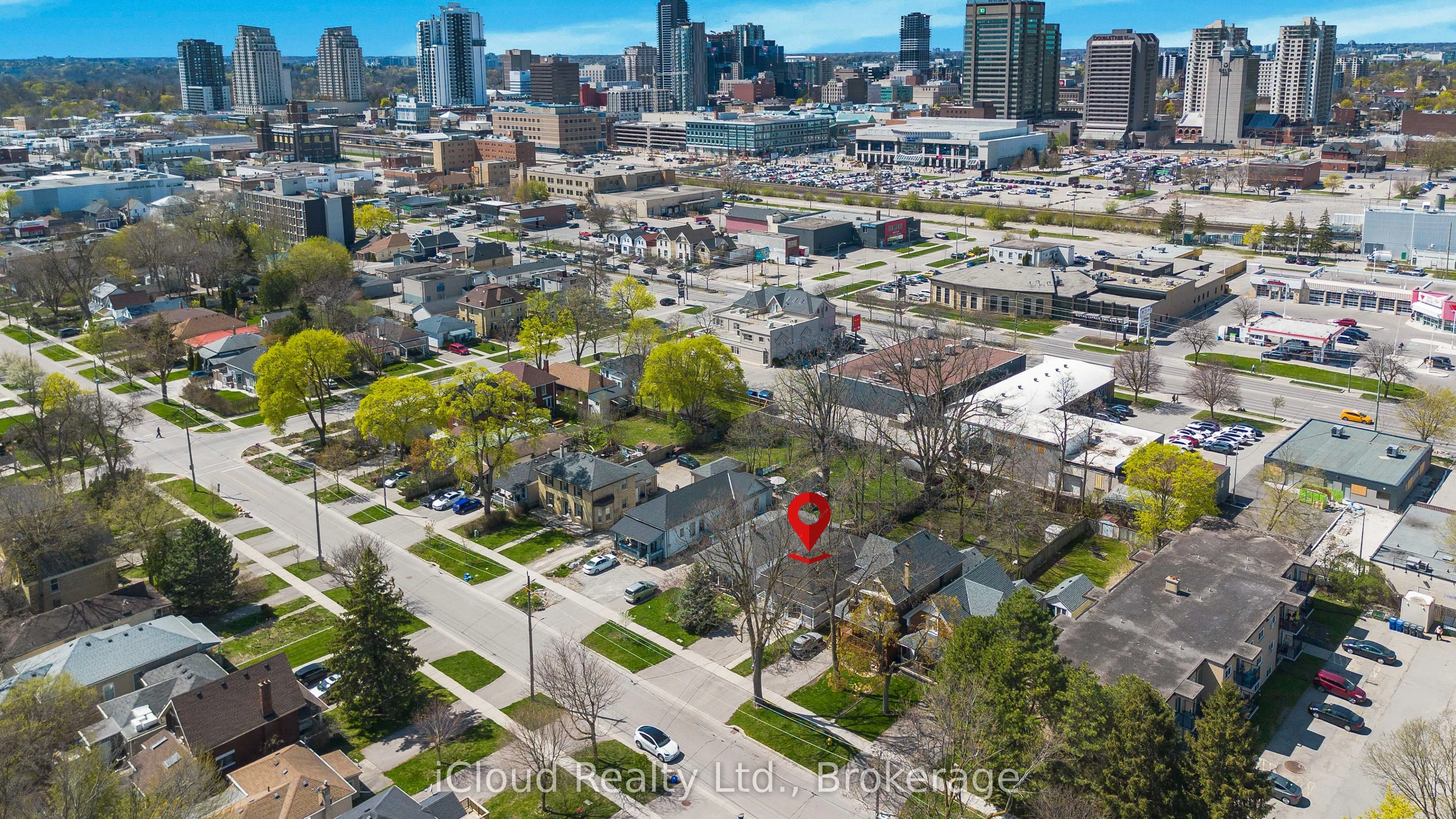 368 Simcoe Street