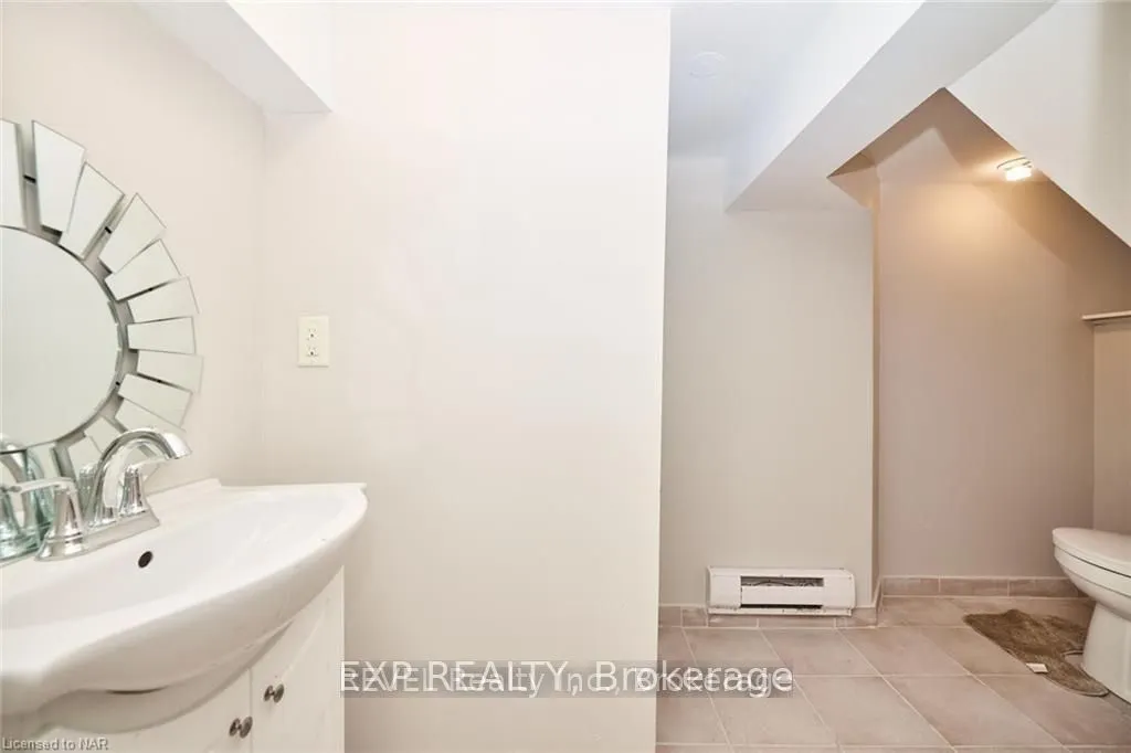 37 York Street, #Main Floor