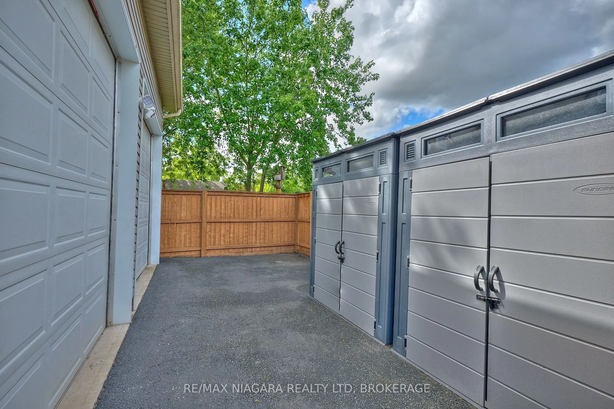 9 Keele Street