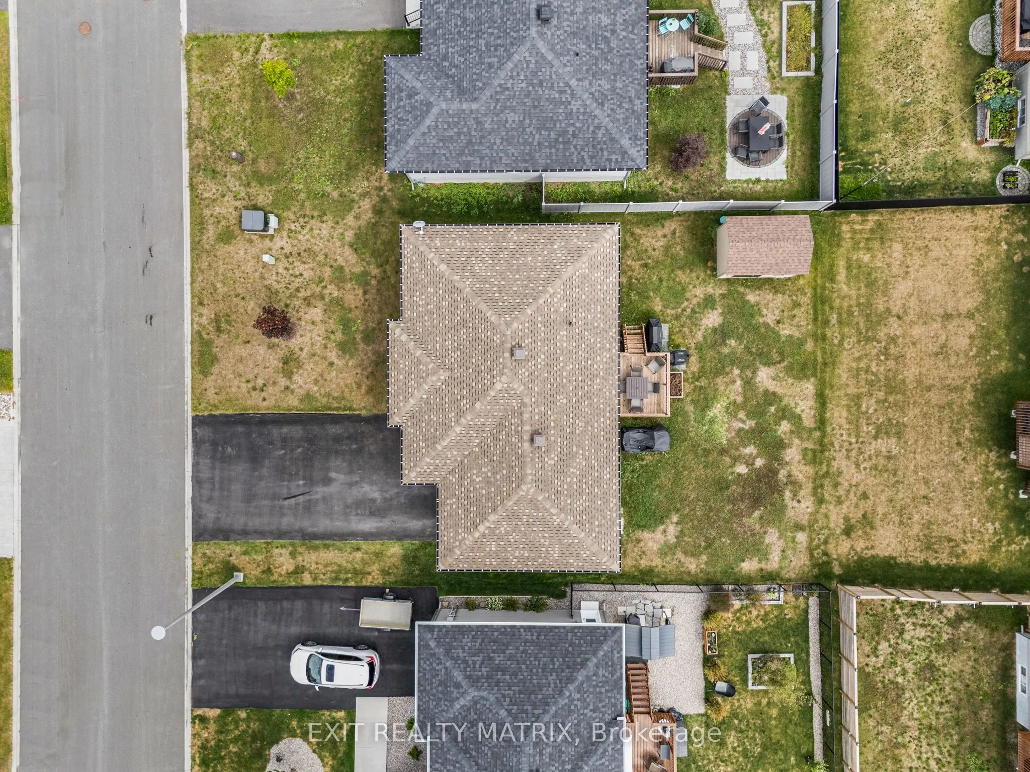 681 Roxane Crescent