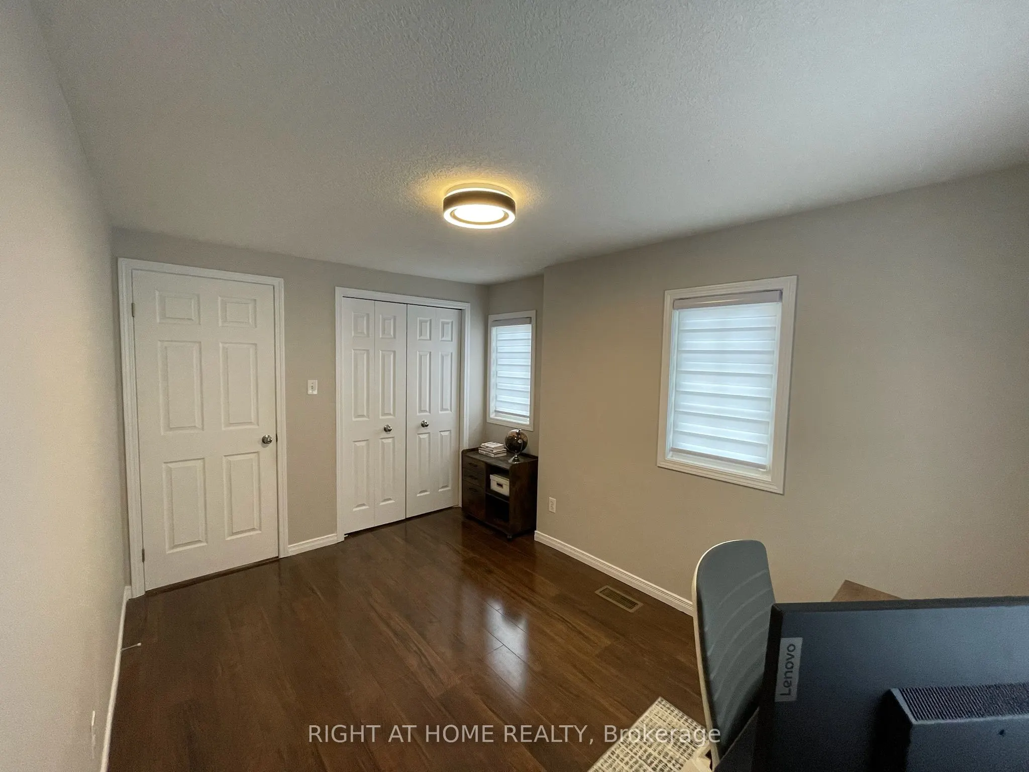 222 Featherstone Crescent