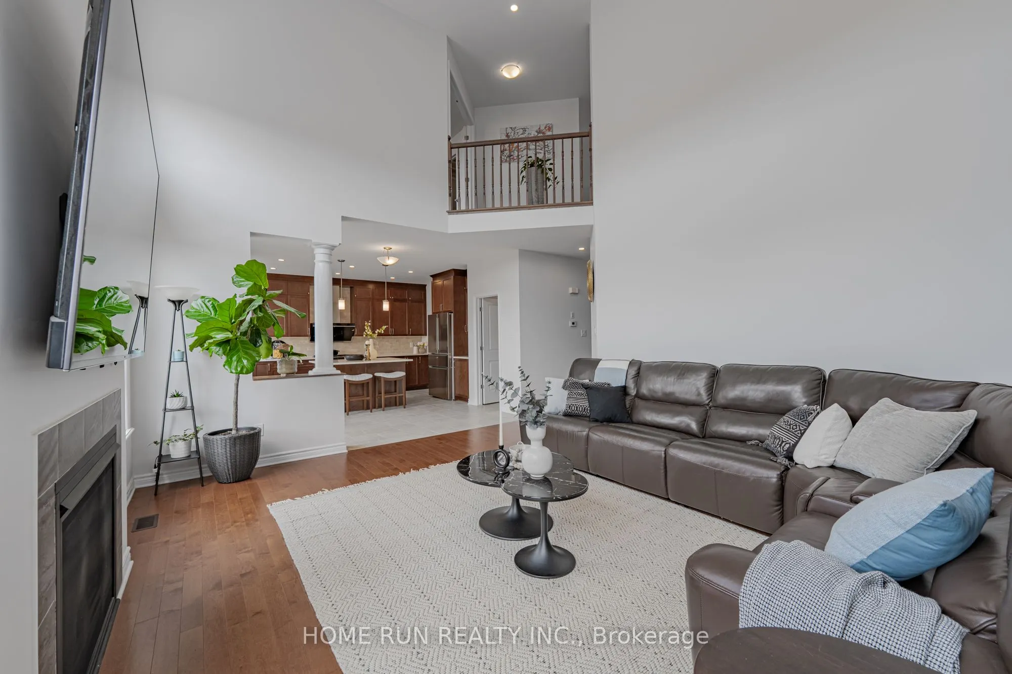 609 Triangle Street