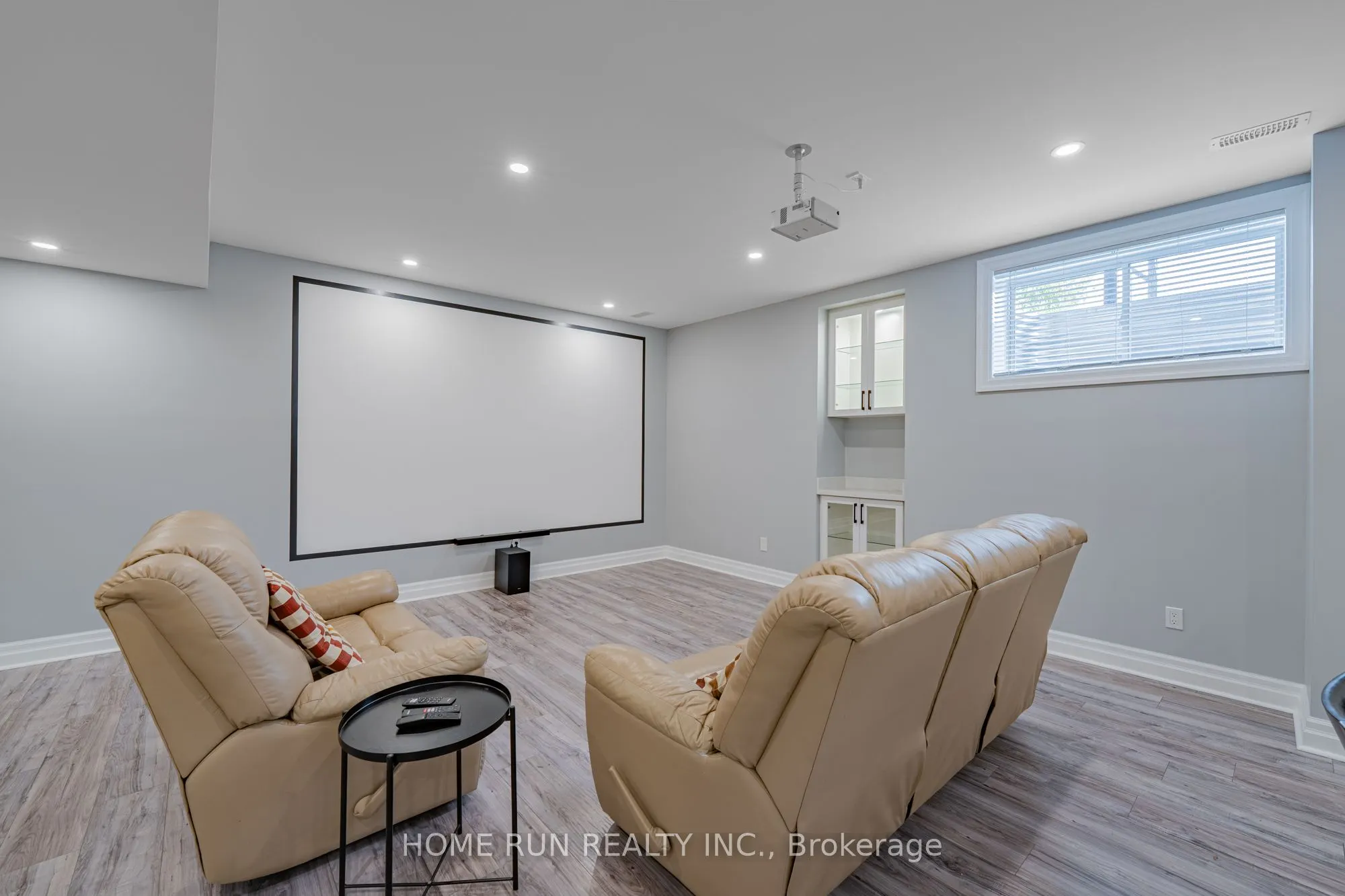 609 Triangle Street