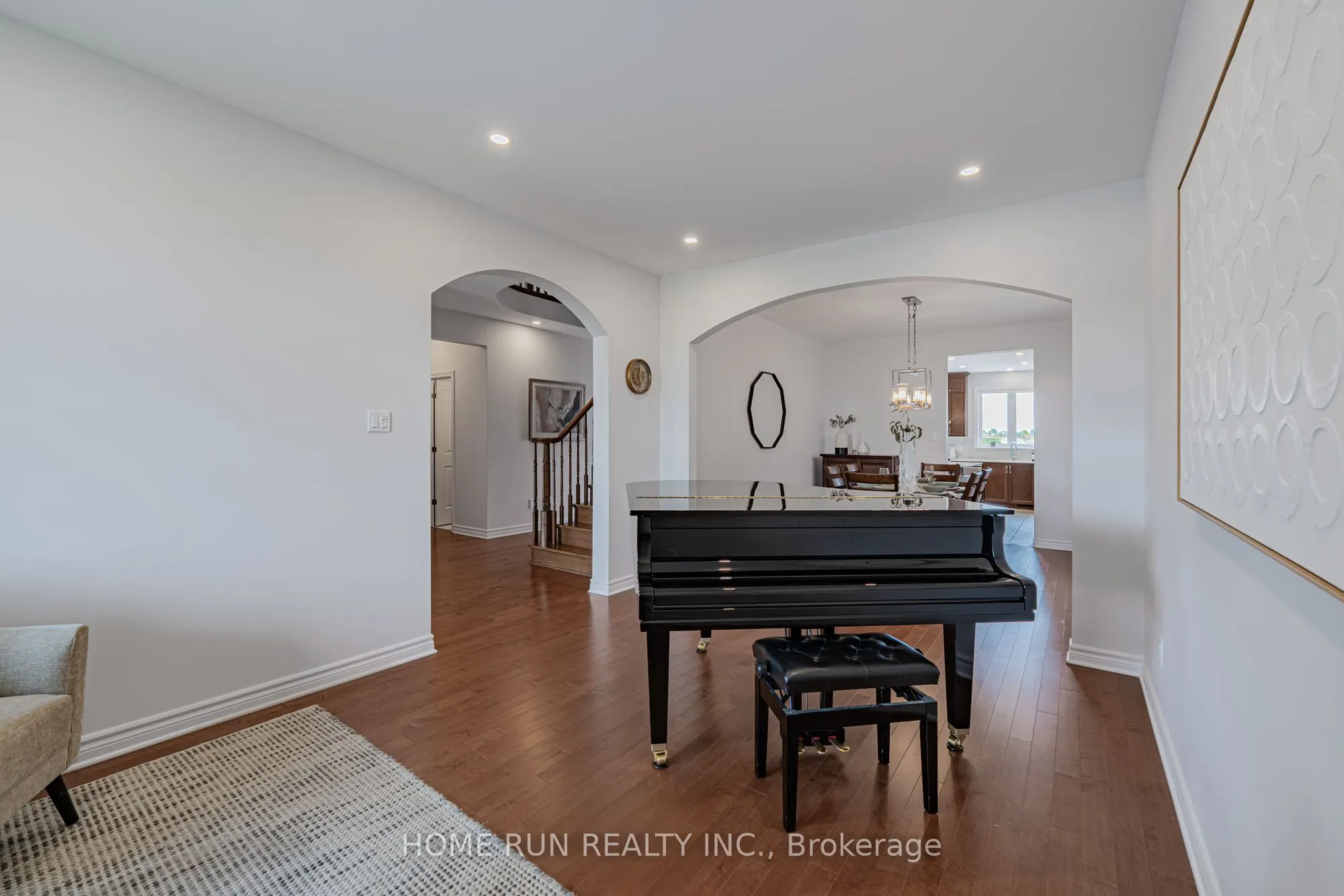 609 Triangle Street