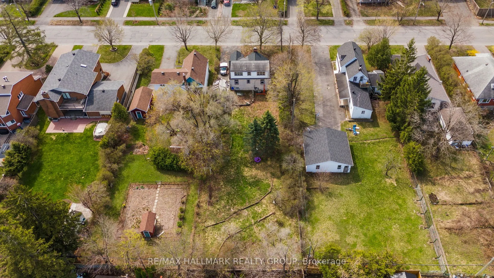 279/285 Pleasant Park Road