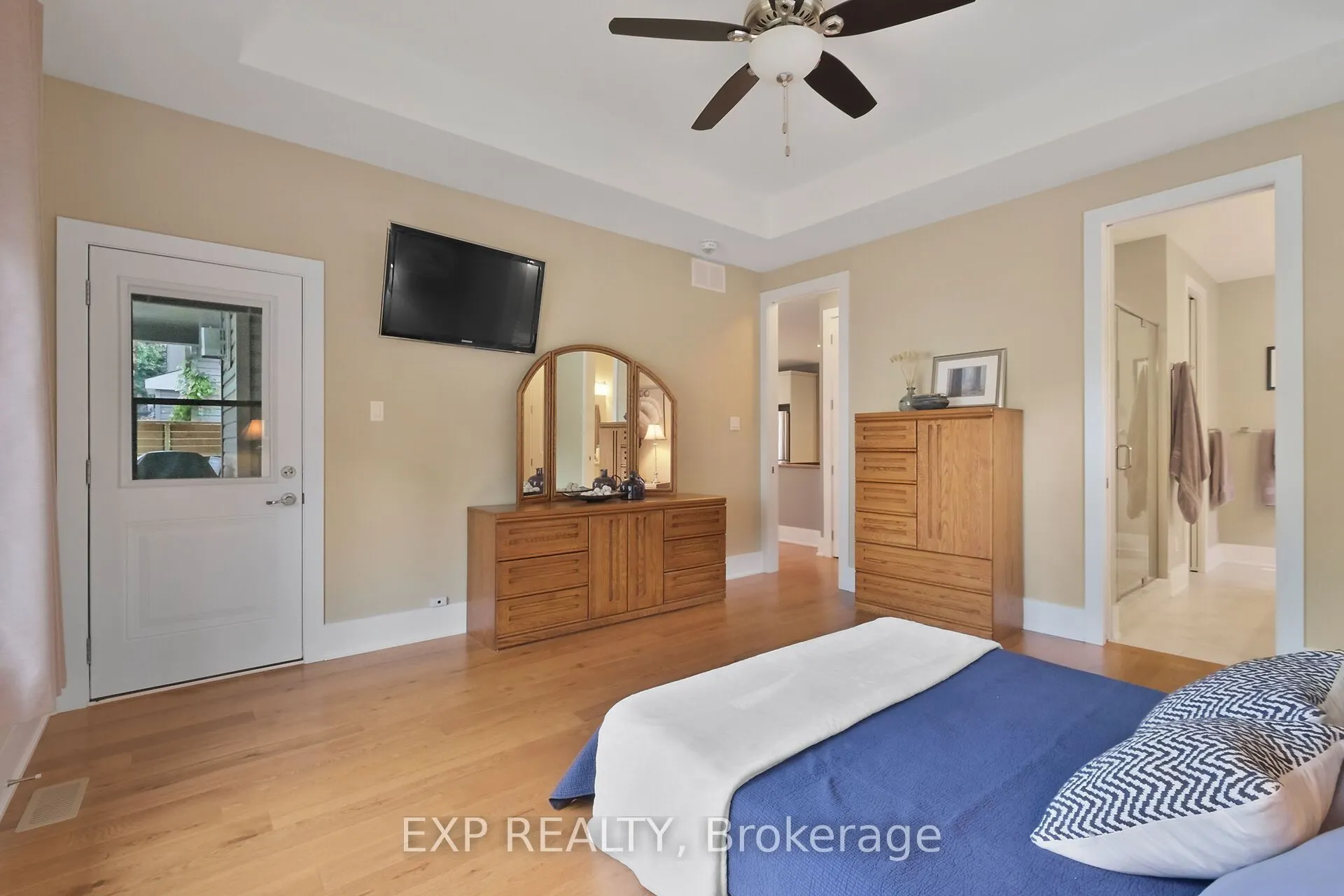 591 Robert Hill Street