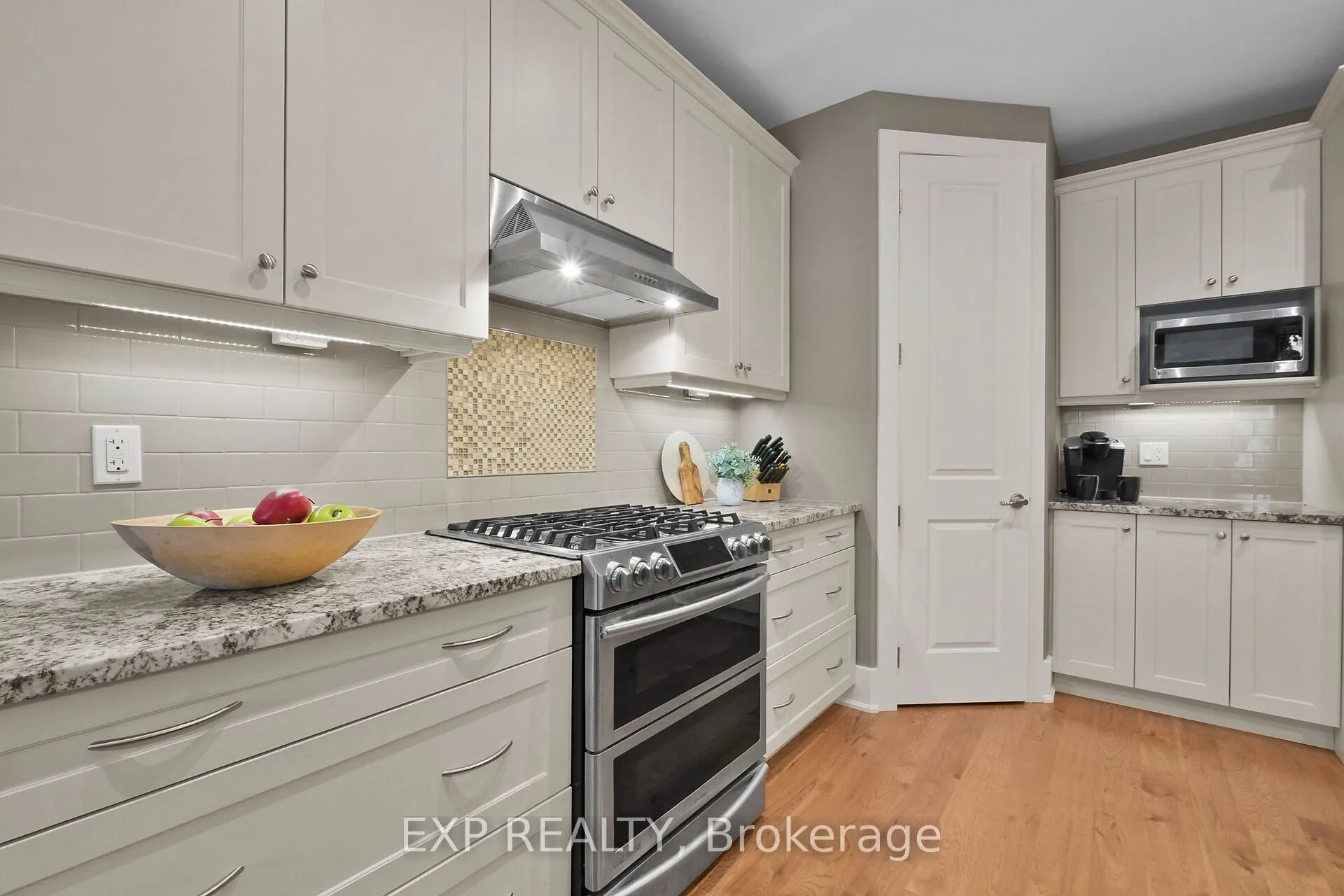591 Robert Hill Street