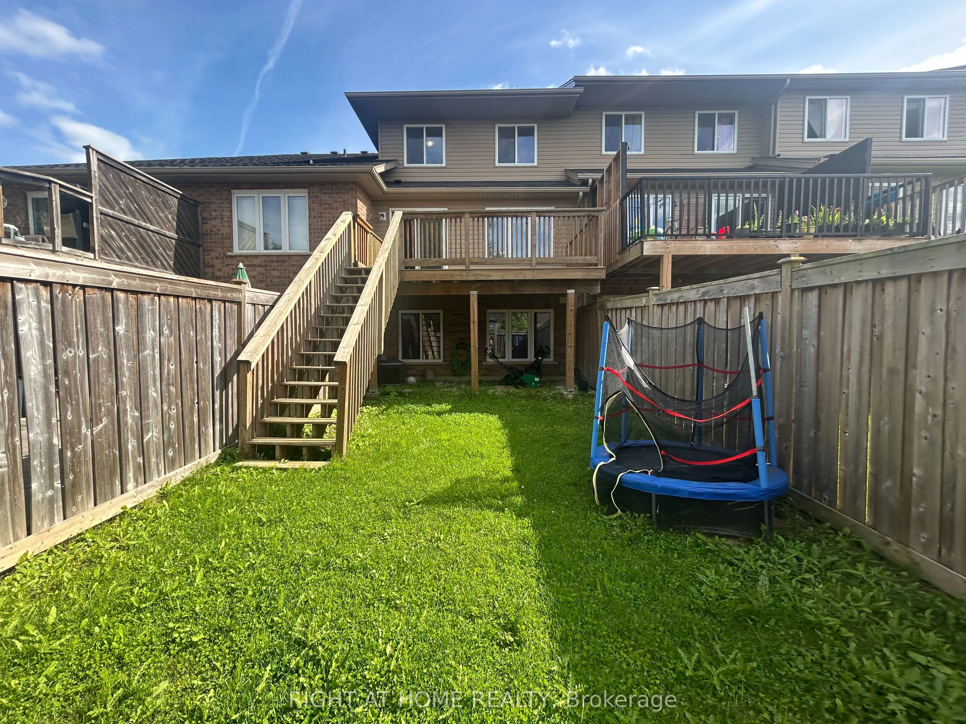 972 Zeller Crescent