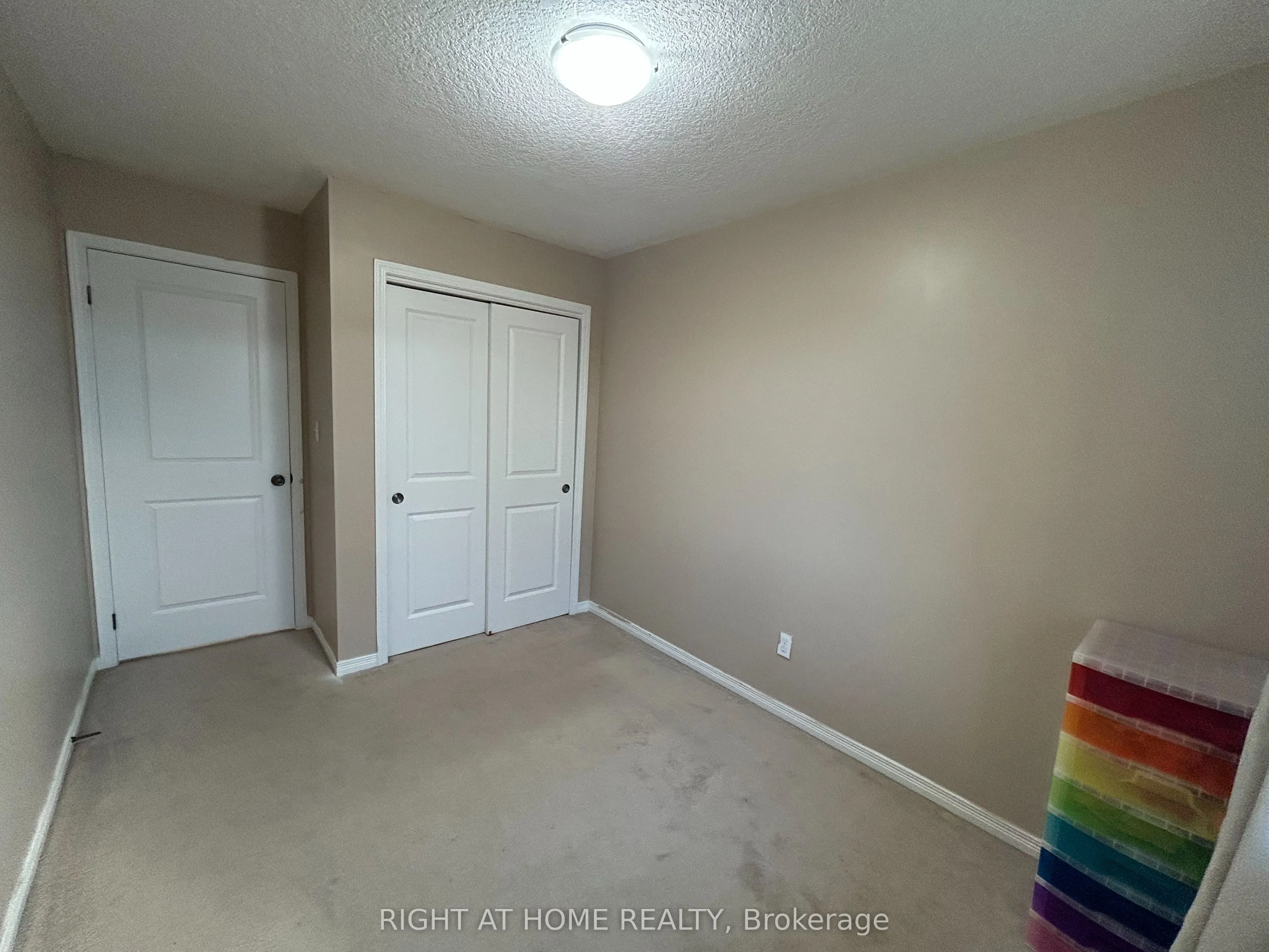972 Zeller Crescent