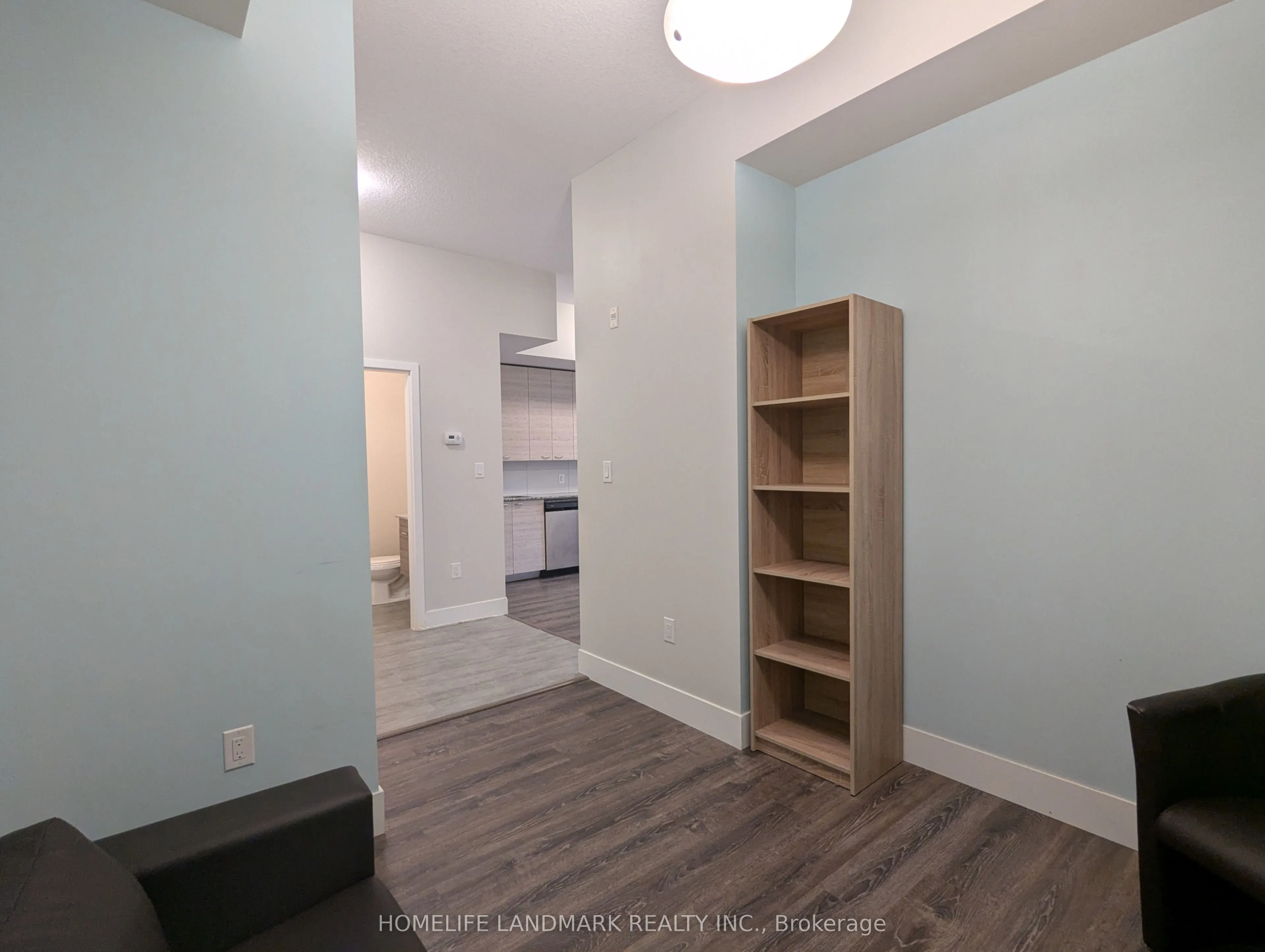 253 Albert Street, #302