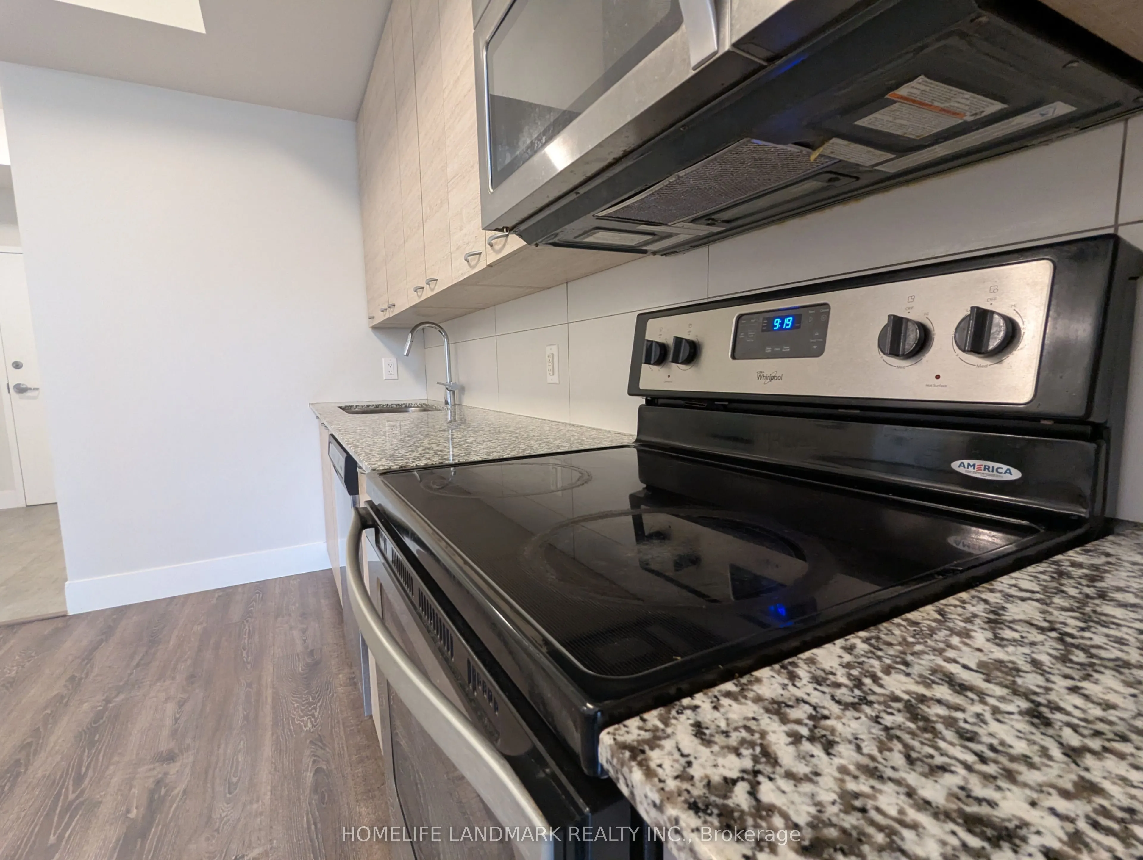 253 Albert Street, #302