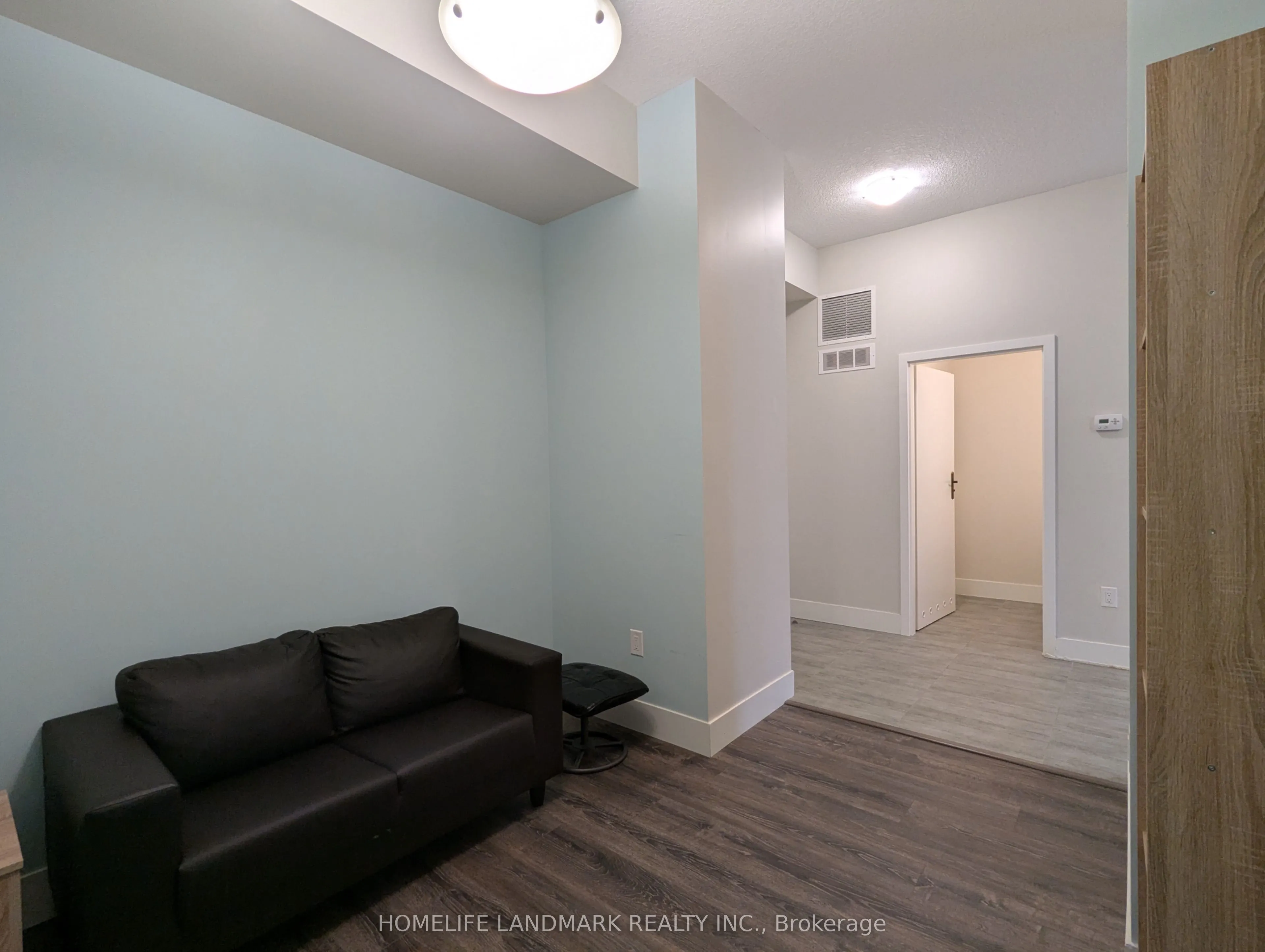 253 Albert Street, #302