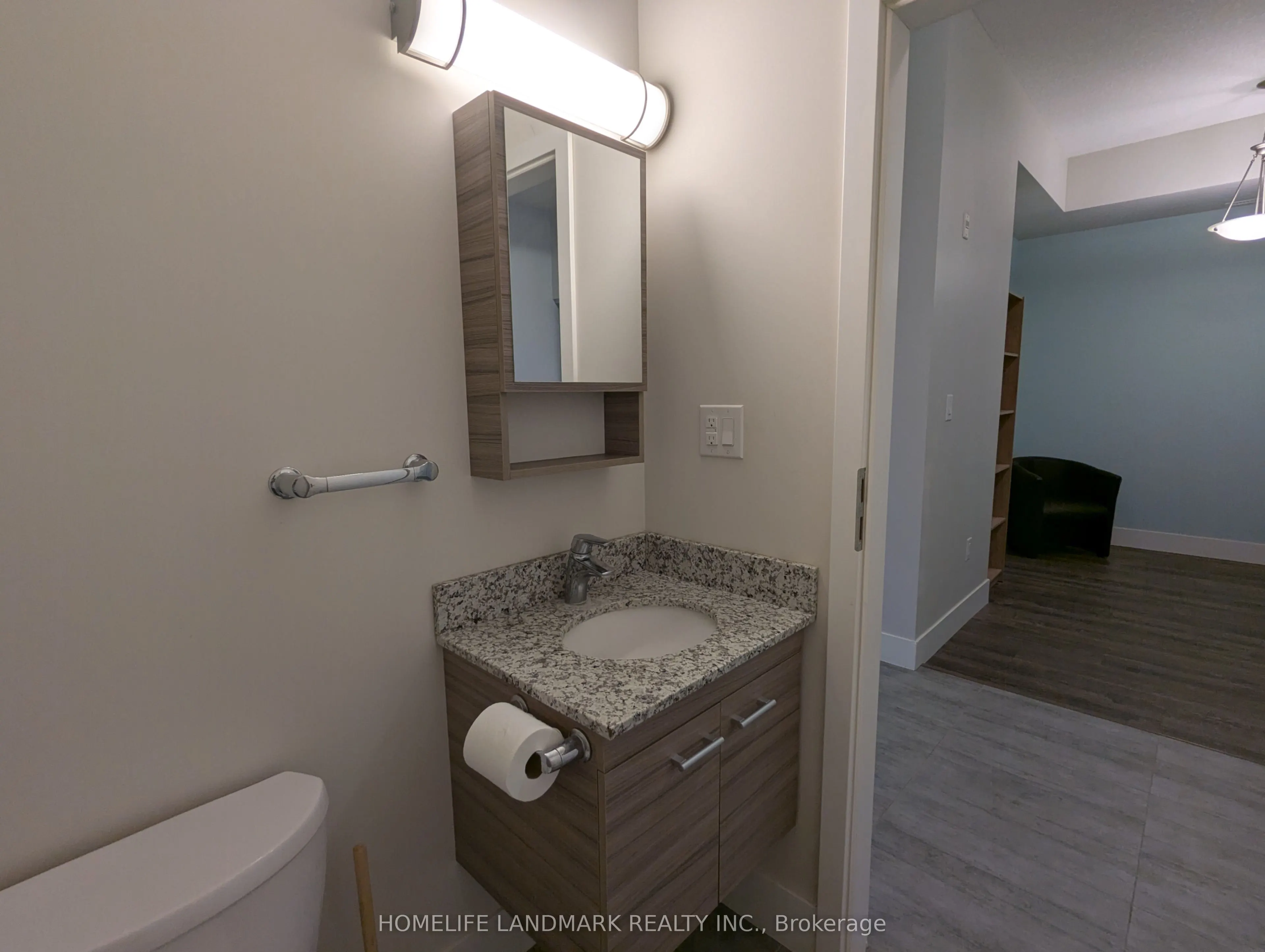 253 Albert Street, #302