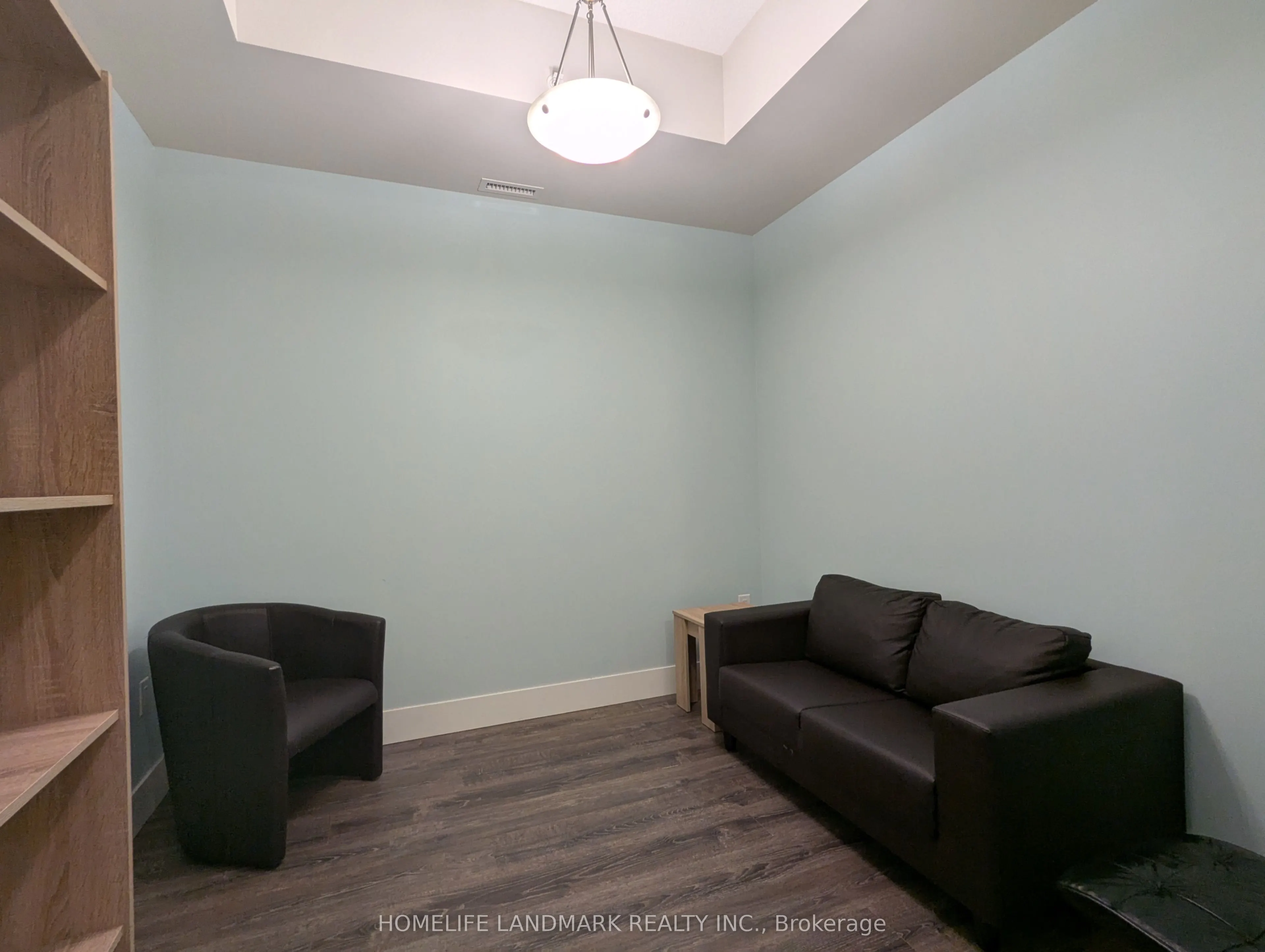 253 Albert Street, #302