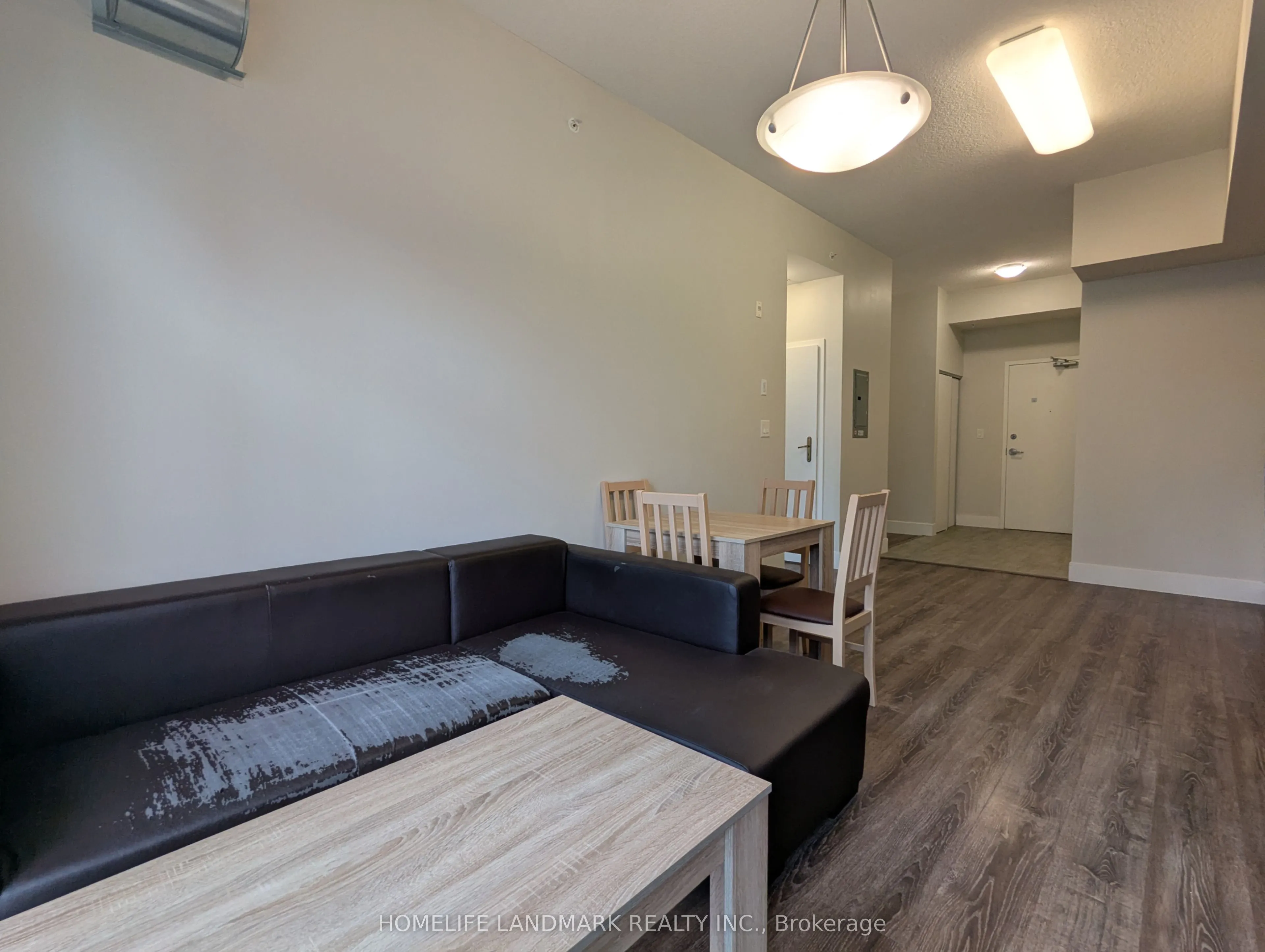 253 Albert Street, #302
