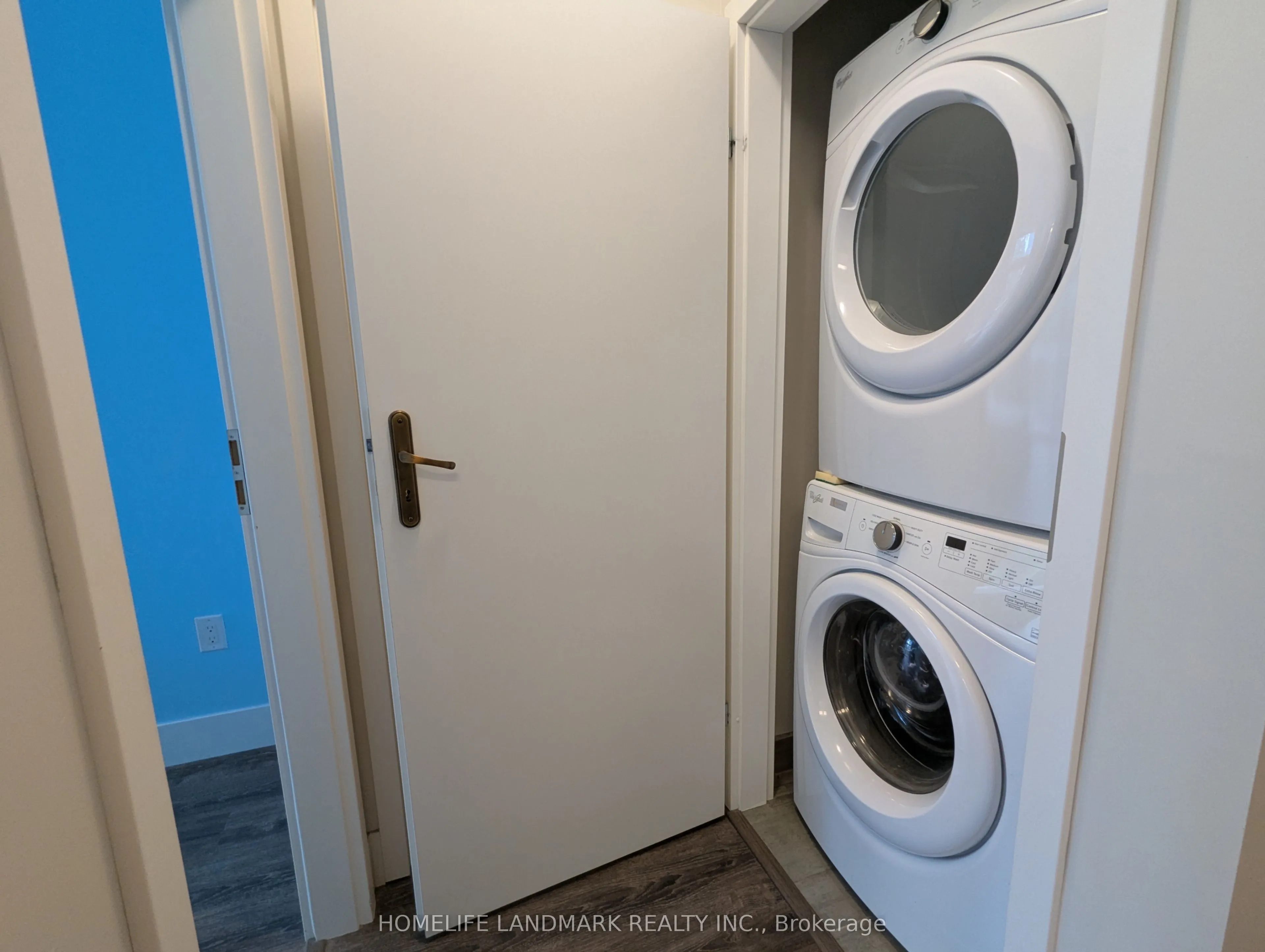 253 Albert Street, #302