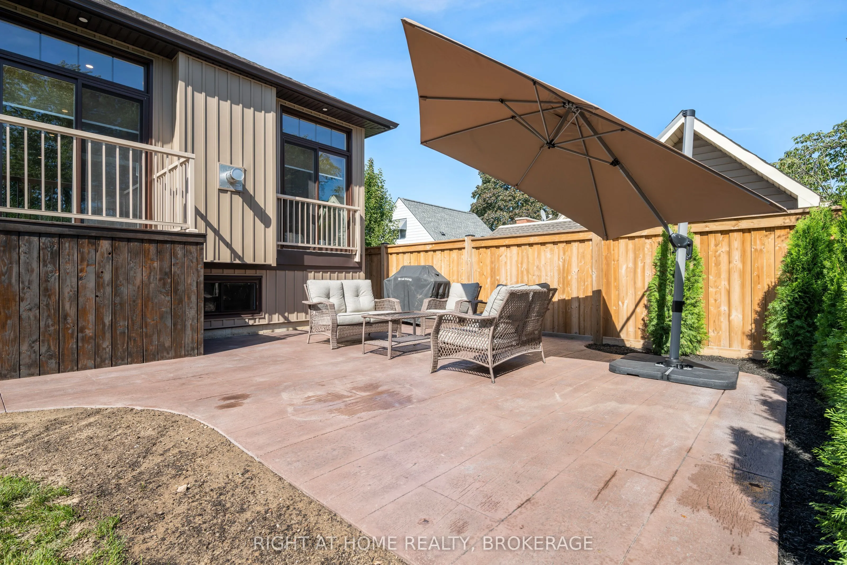 32B Dorothy Street