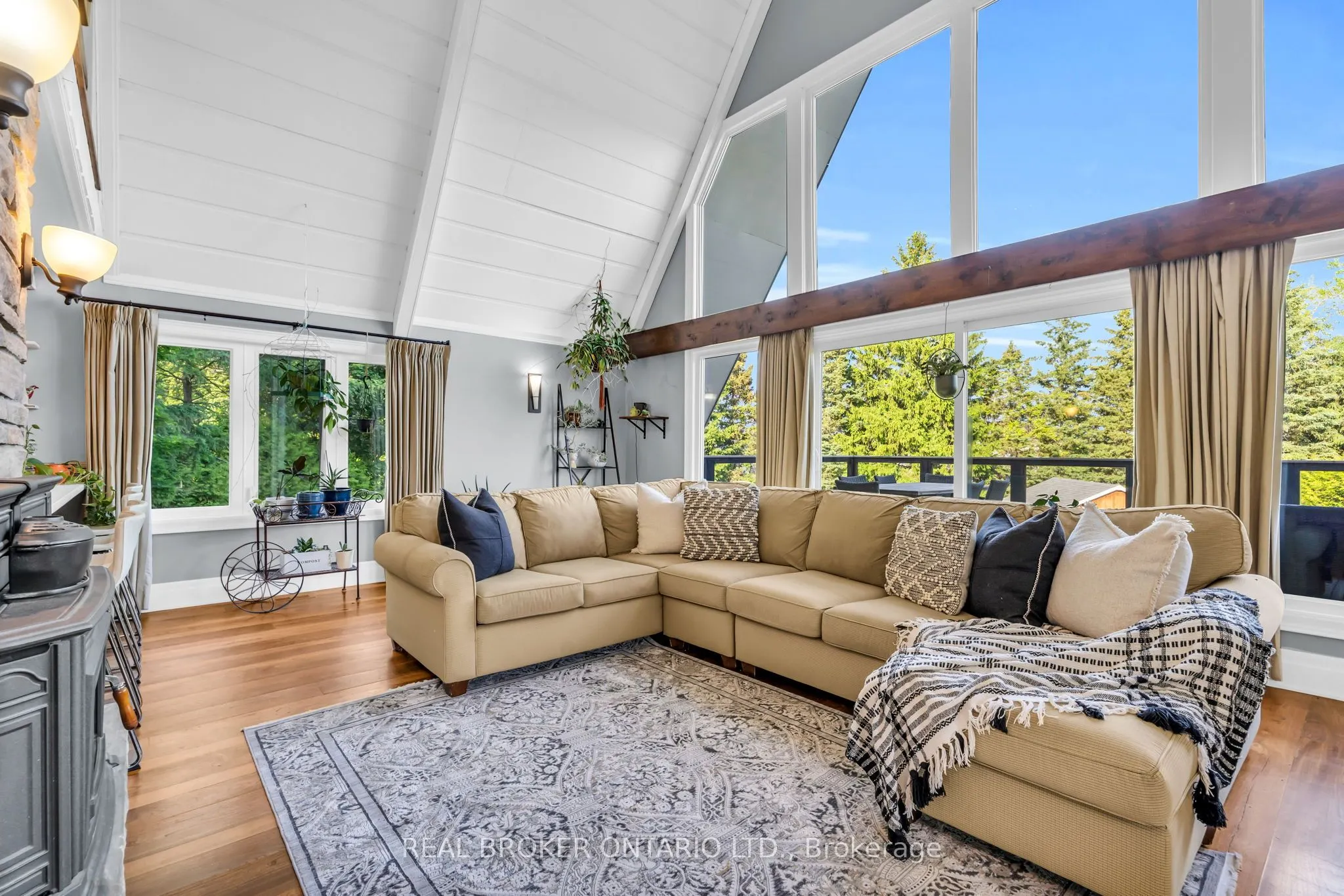 7 Victoria Heights