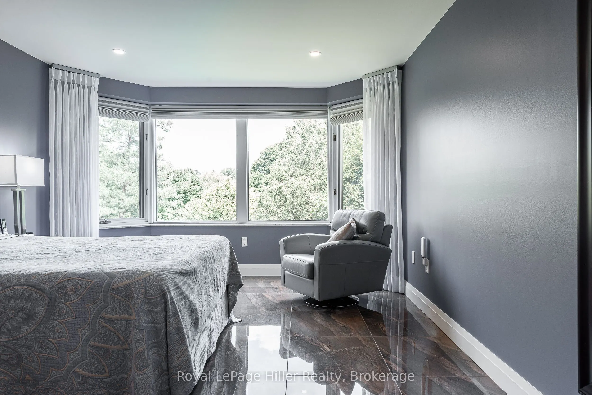 30 FRONT Street, #205