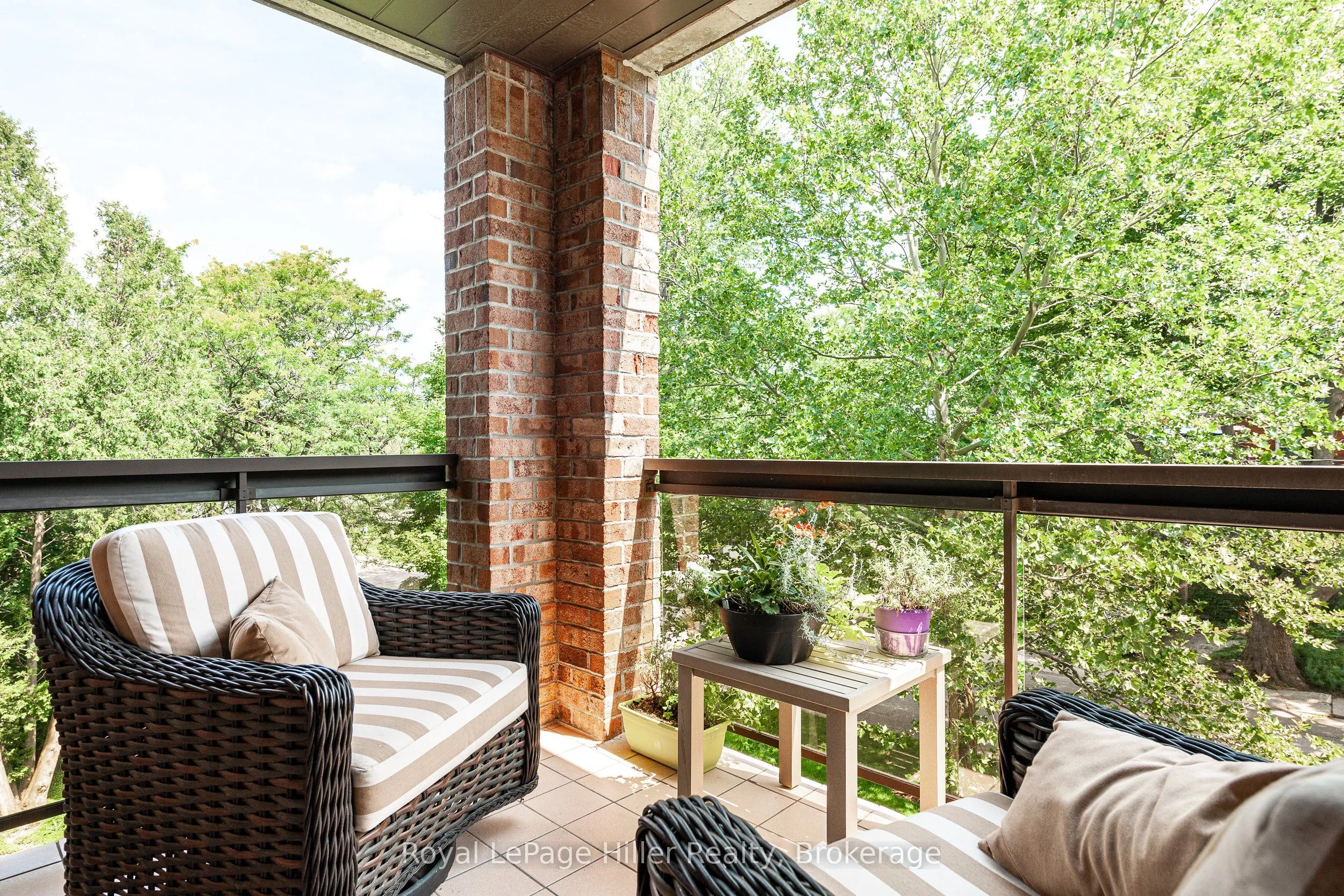 30 FRONT Street, #205