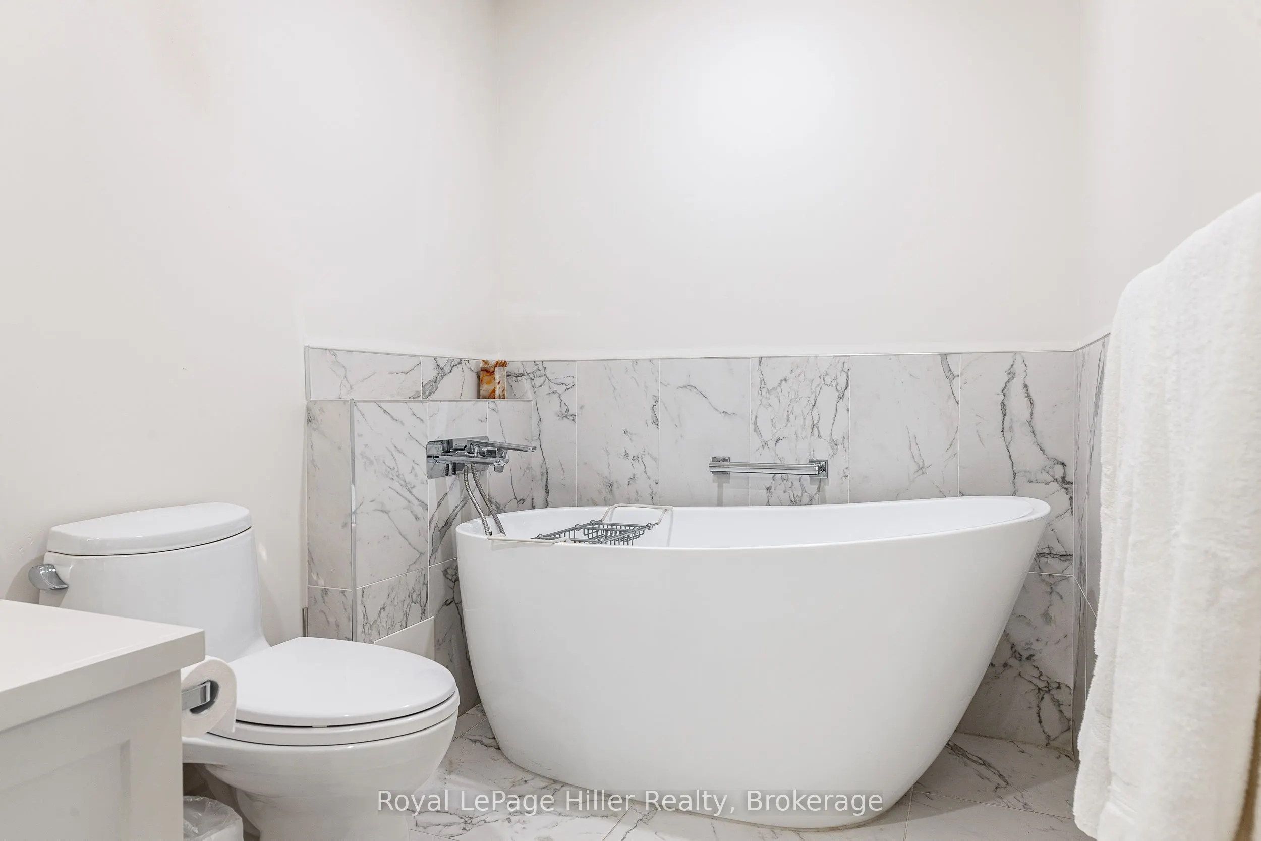 30 FRONT Street, #205