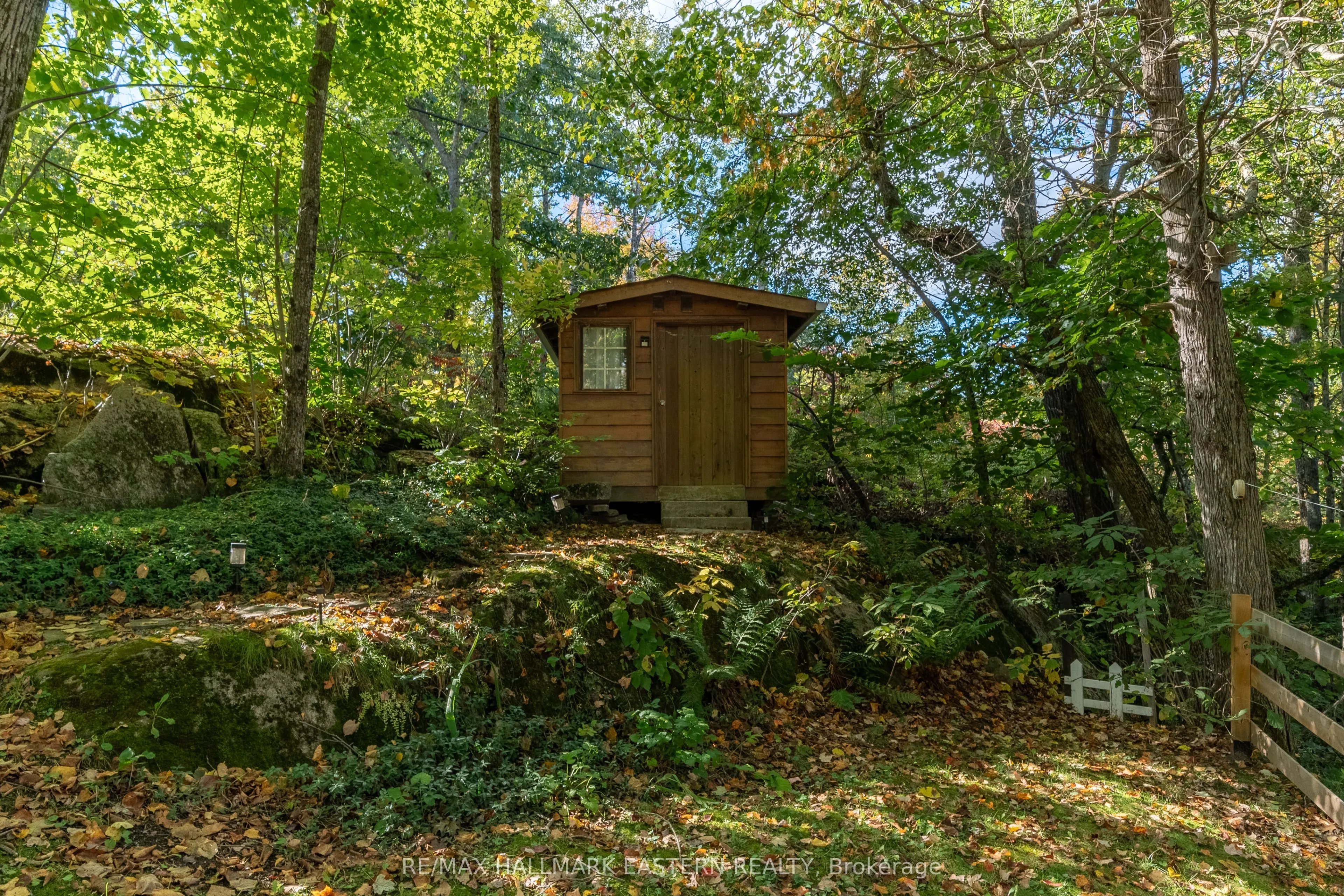 2335 Lakeside Road