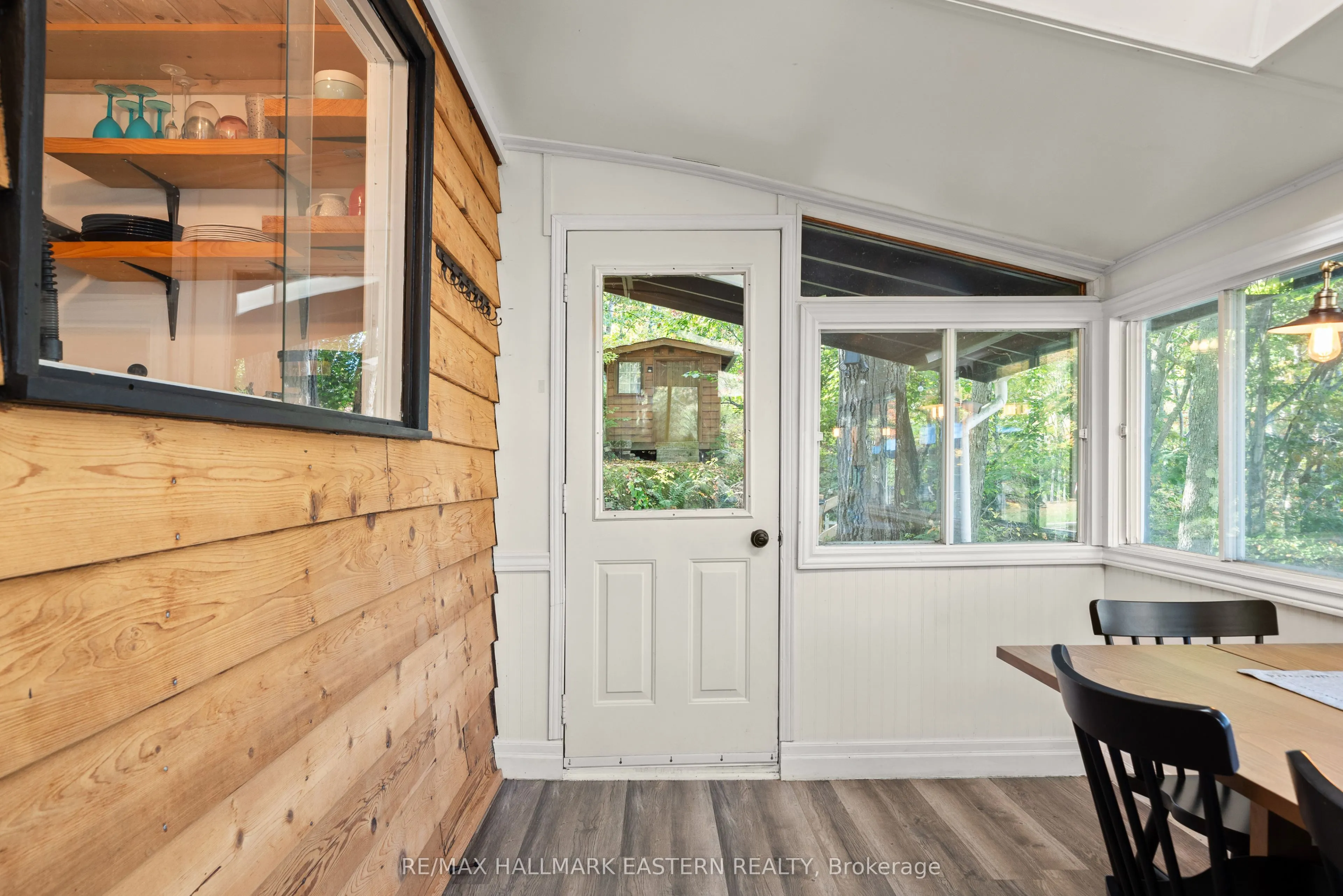 2335 Lakeside Road