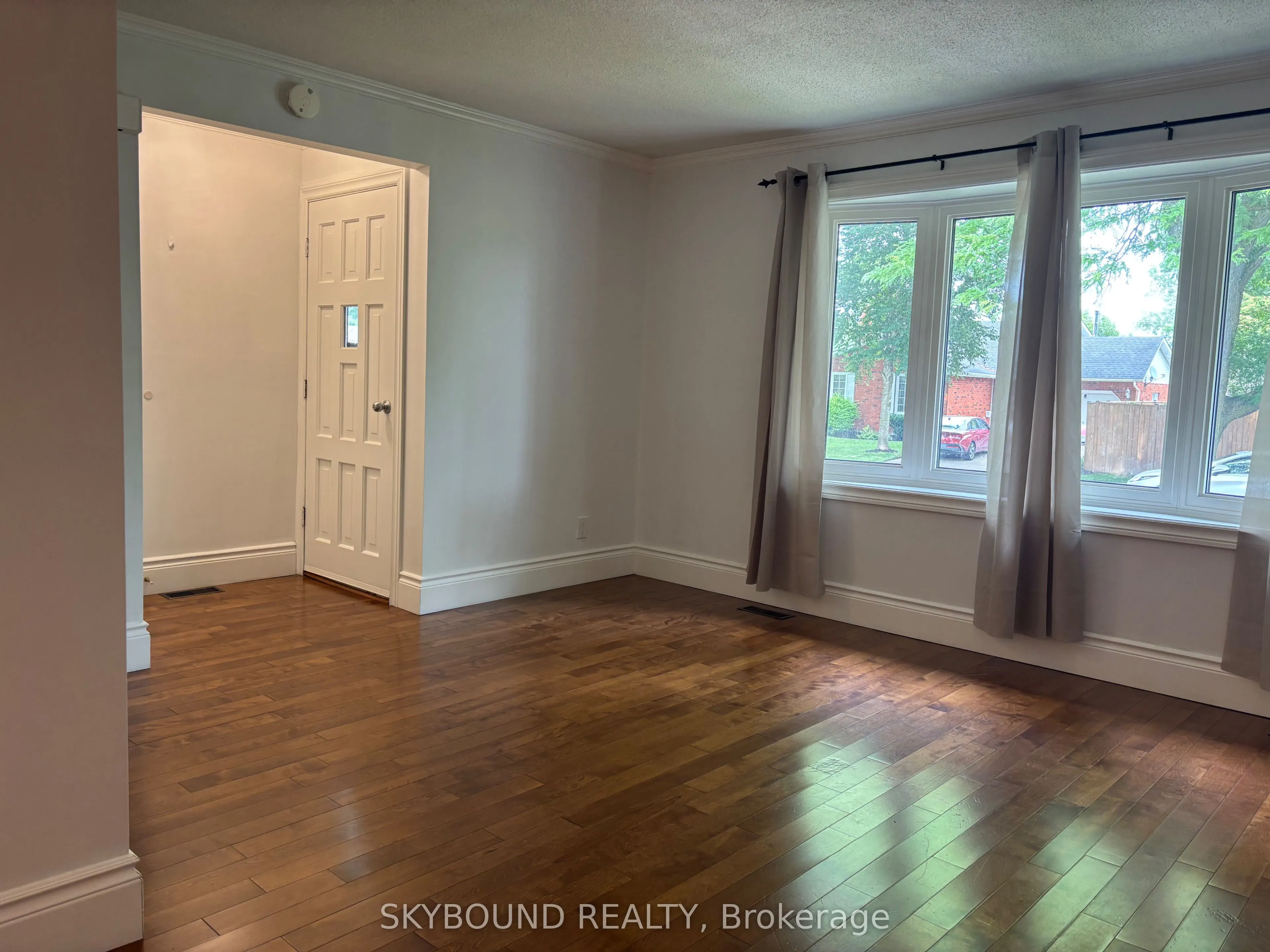 3857 Panama Court, #Upper unit,