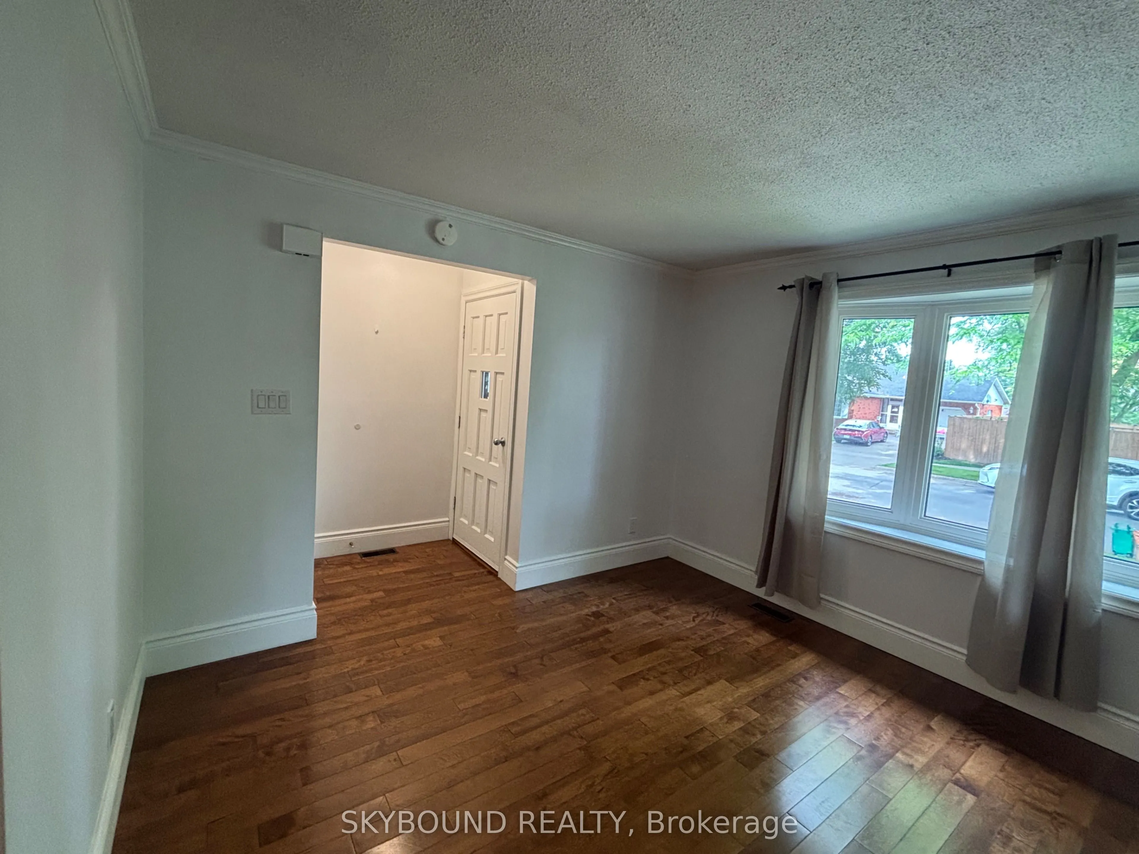 3857 Panama Court, #Upper unit,