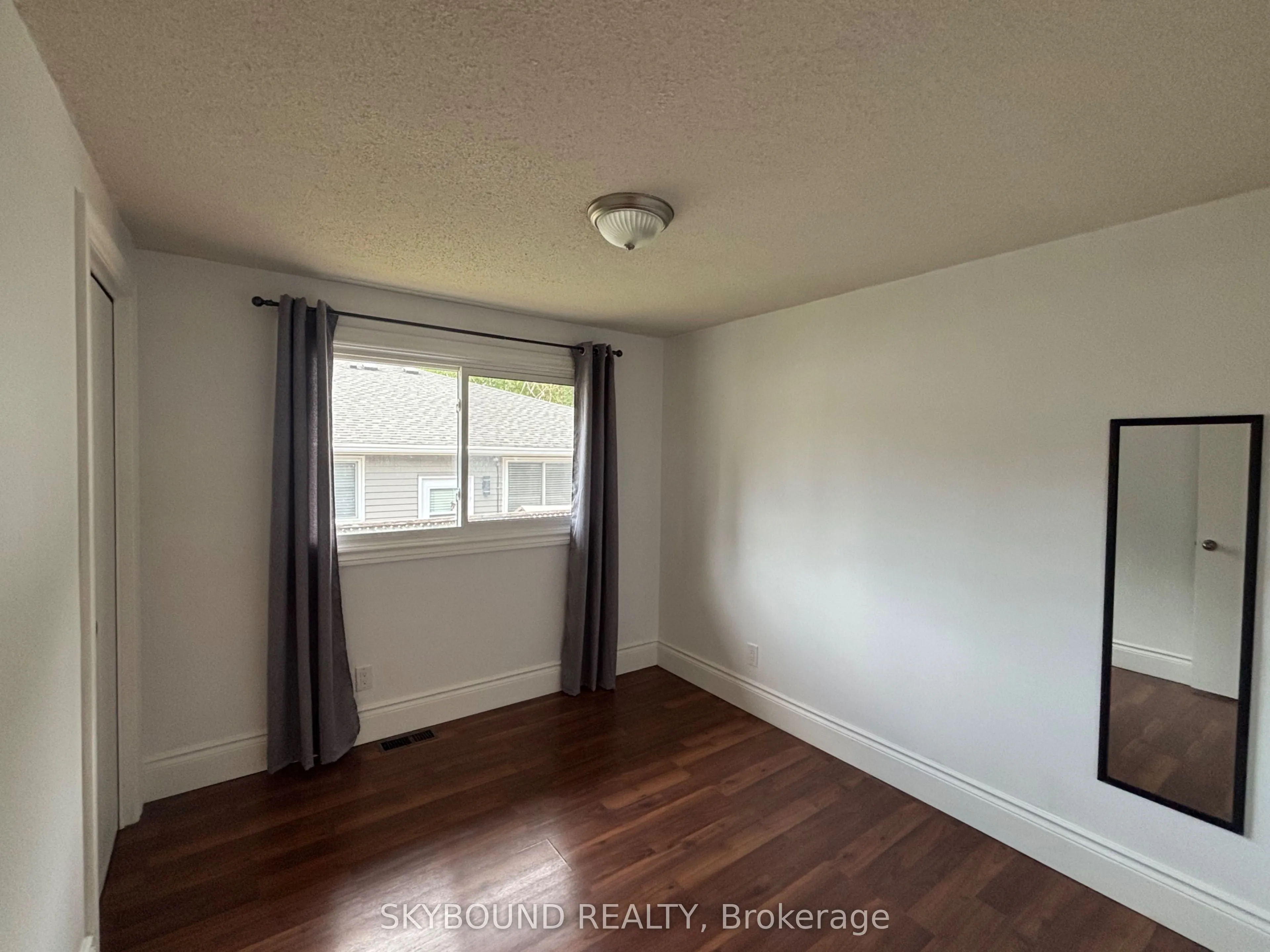 3857 Panama Court, #Upper unit,