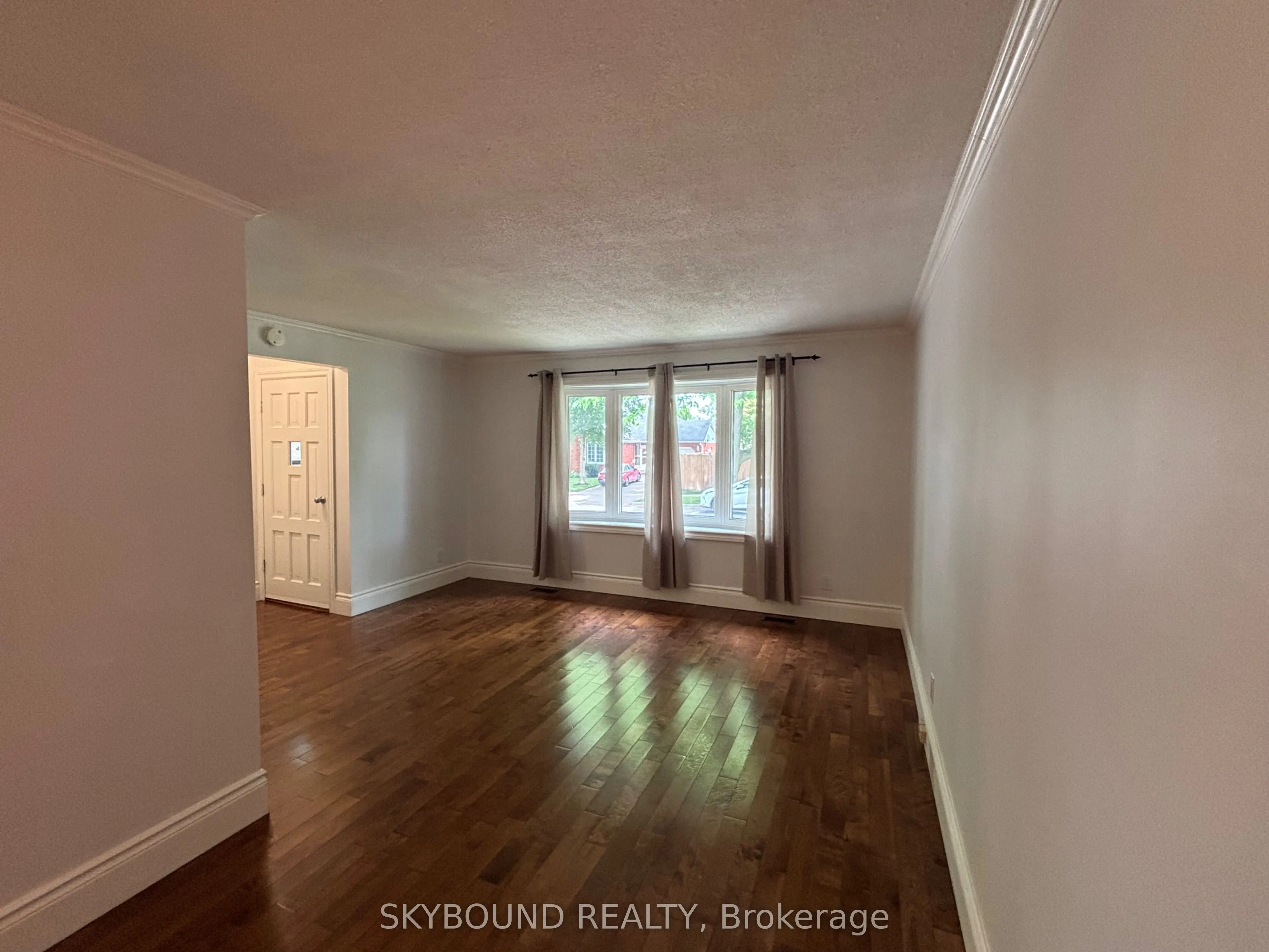 3857 Panama Court, #Upper unit,