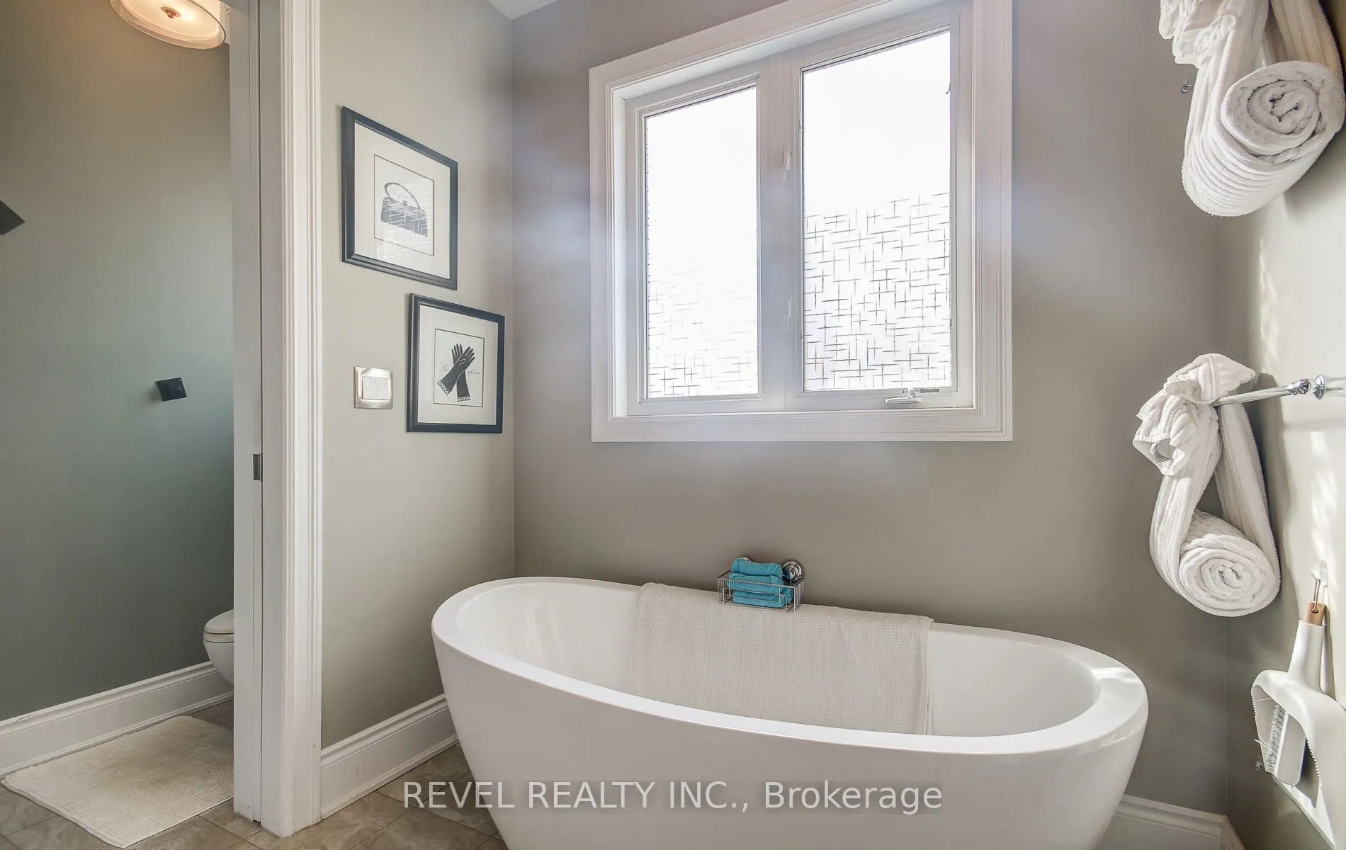 126 Aberfoyle Mill Crescent