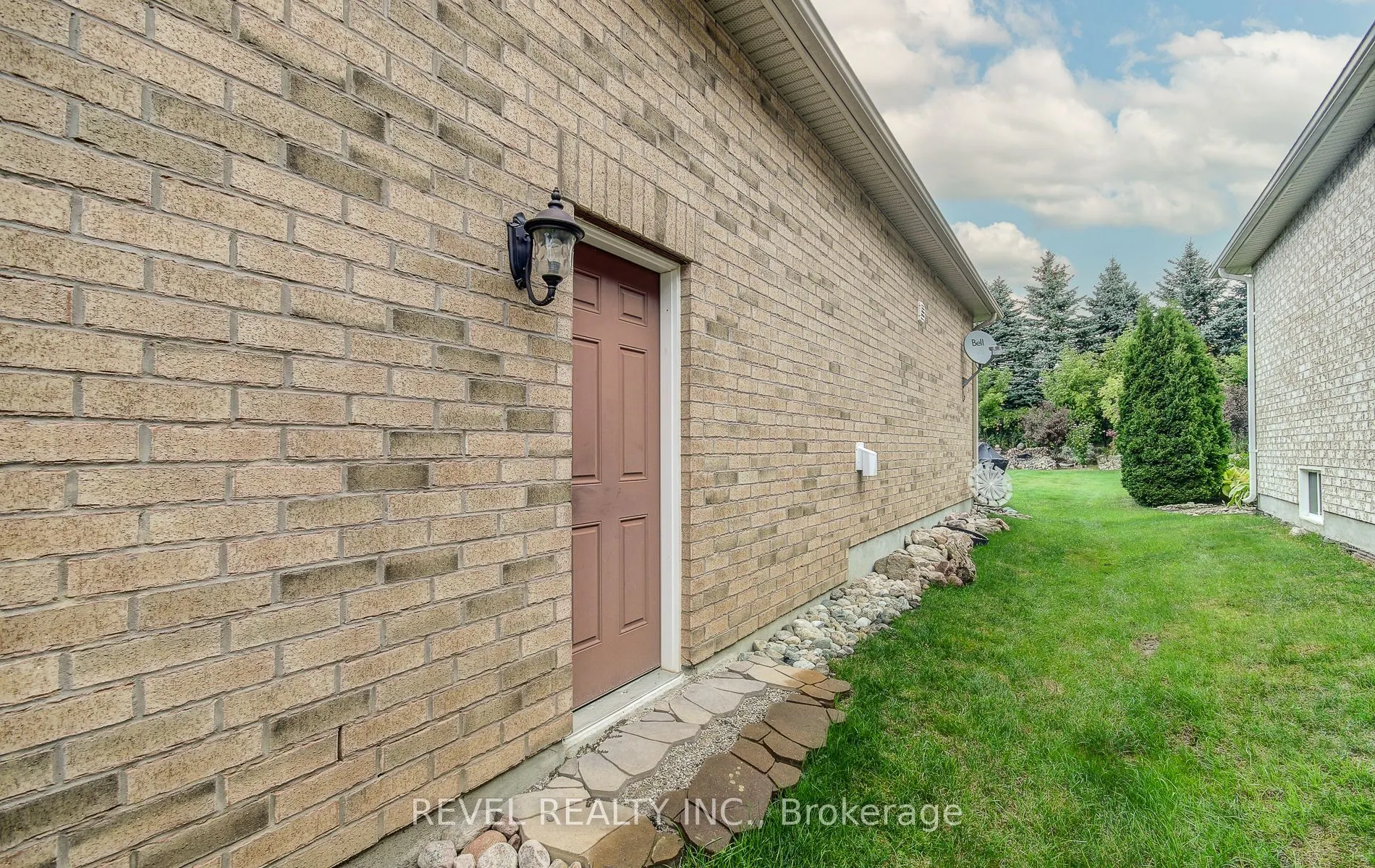 126 Aberfoyle Mill Crescent