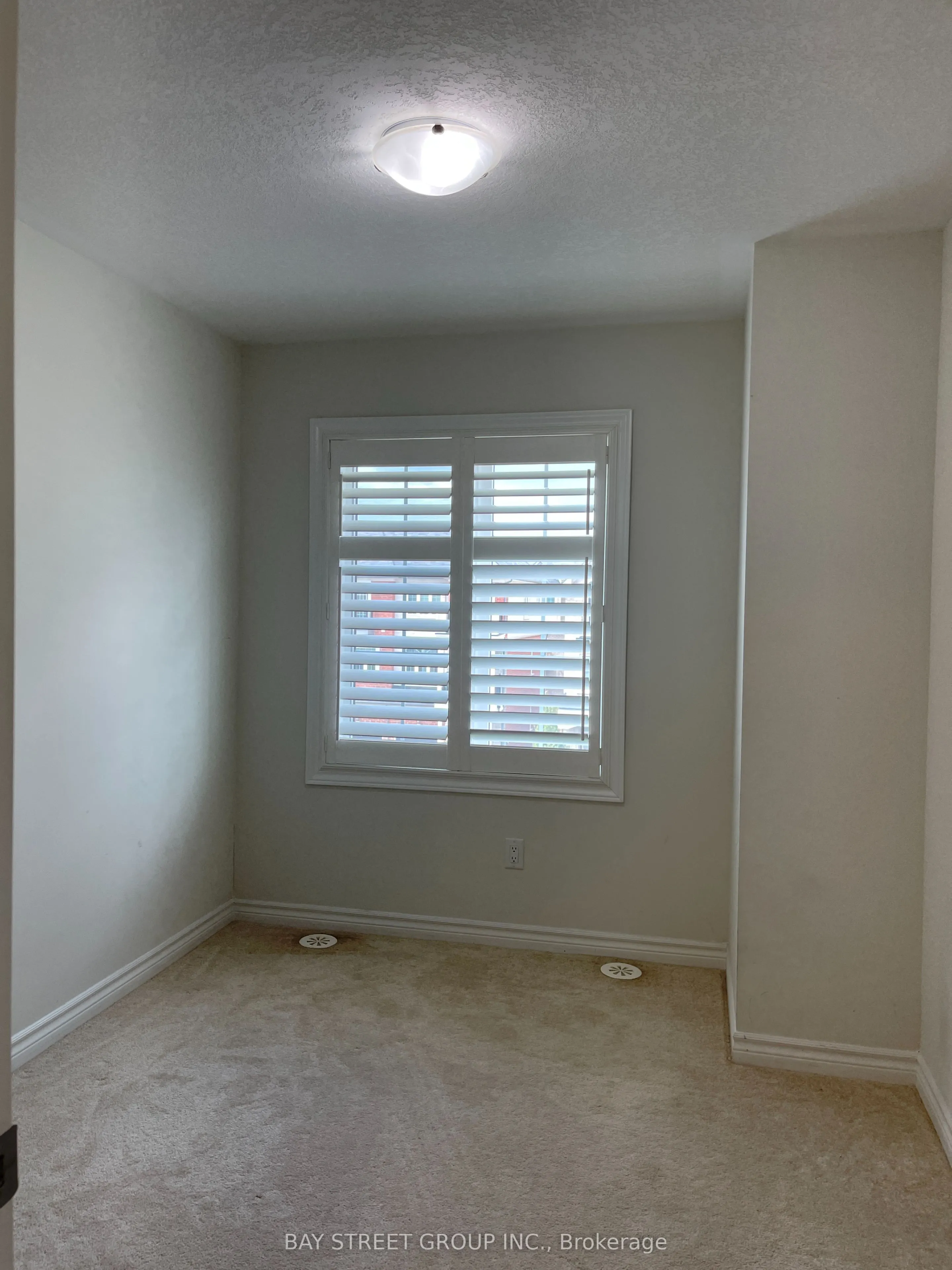 32 BORERS CREEK Circle