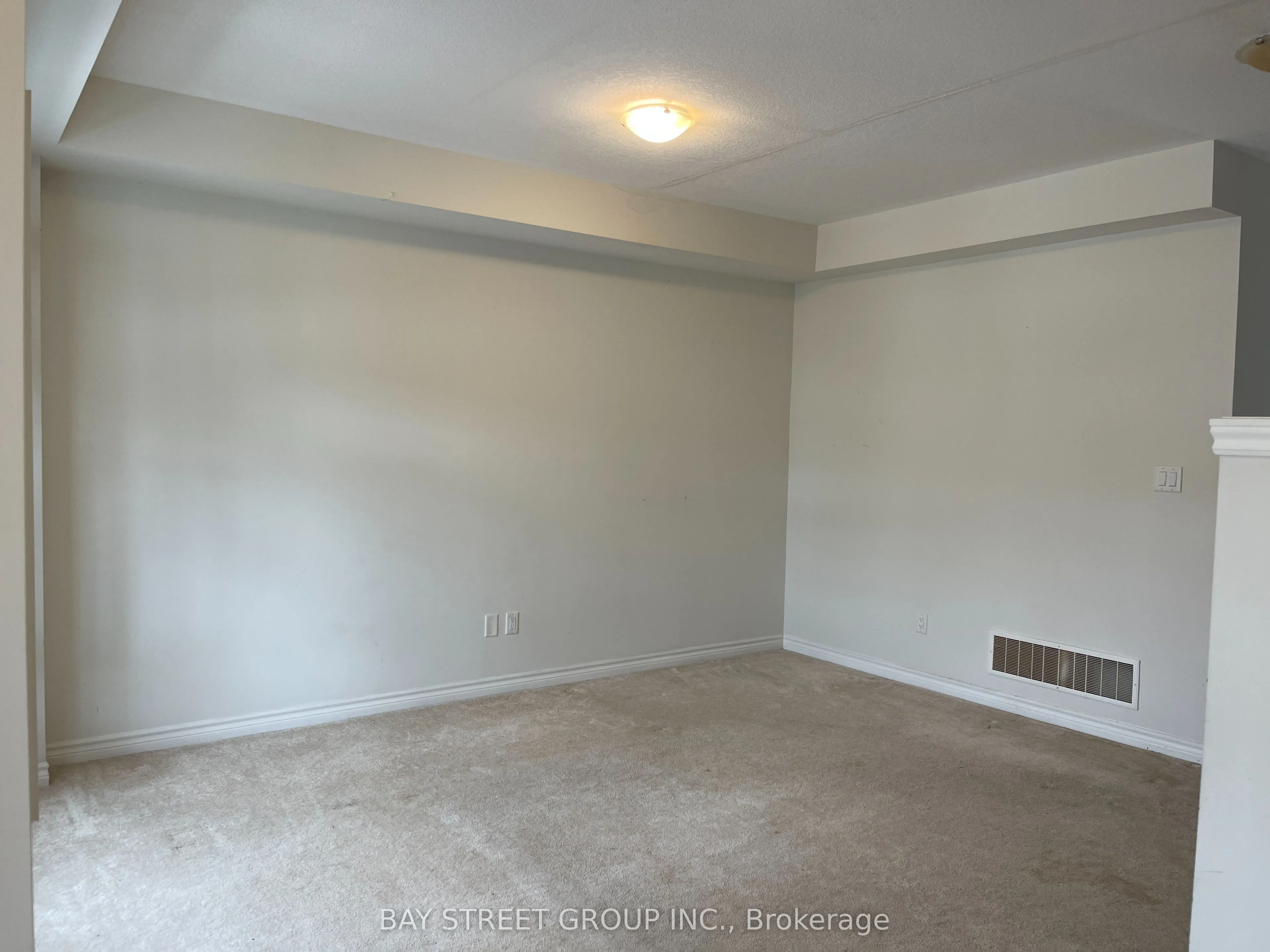 32 BORERS CREEK Circle